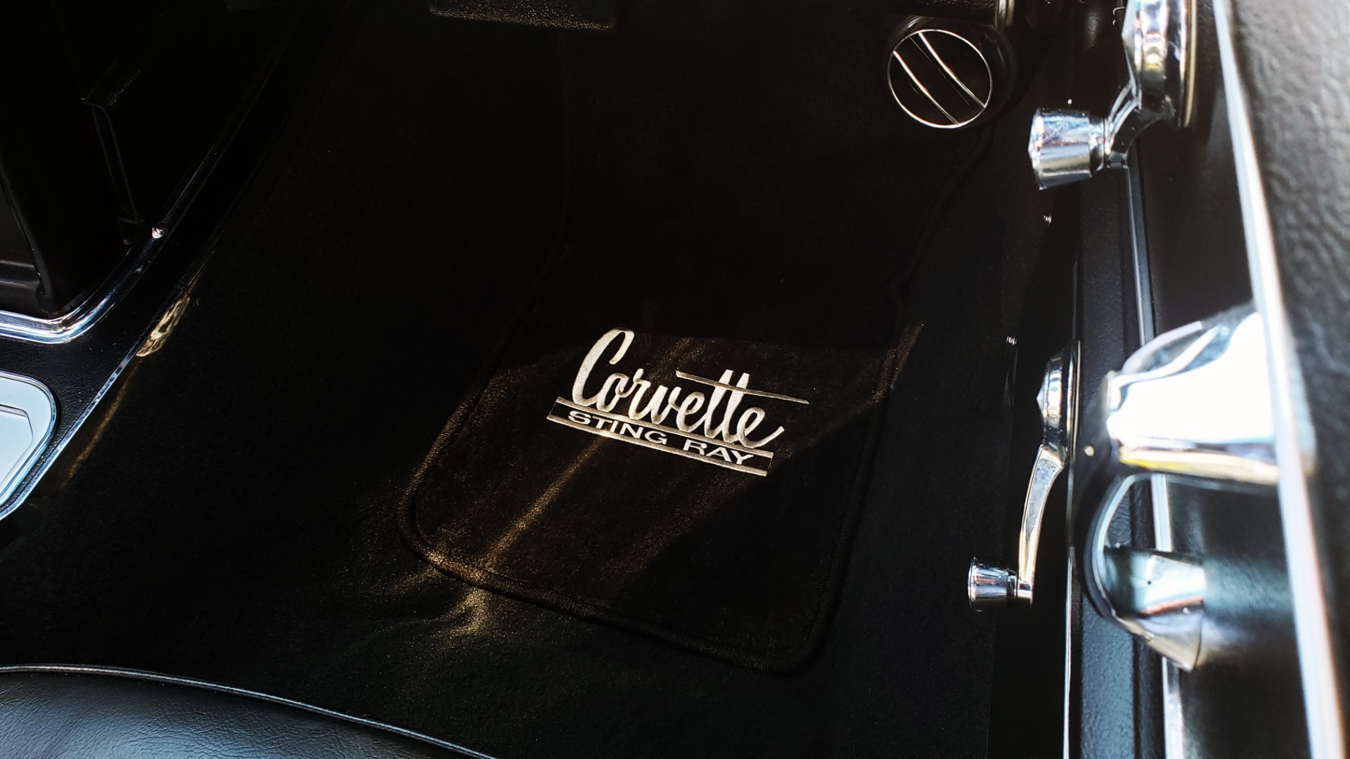 Used 1966 Chevrolet CORVETTE STINGRAY CONVERTIBLE 427 / 4-SPD / NUMBER MATCHING for sale Sold at Formula Imports in Charlotte NC 28227 70