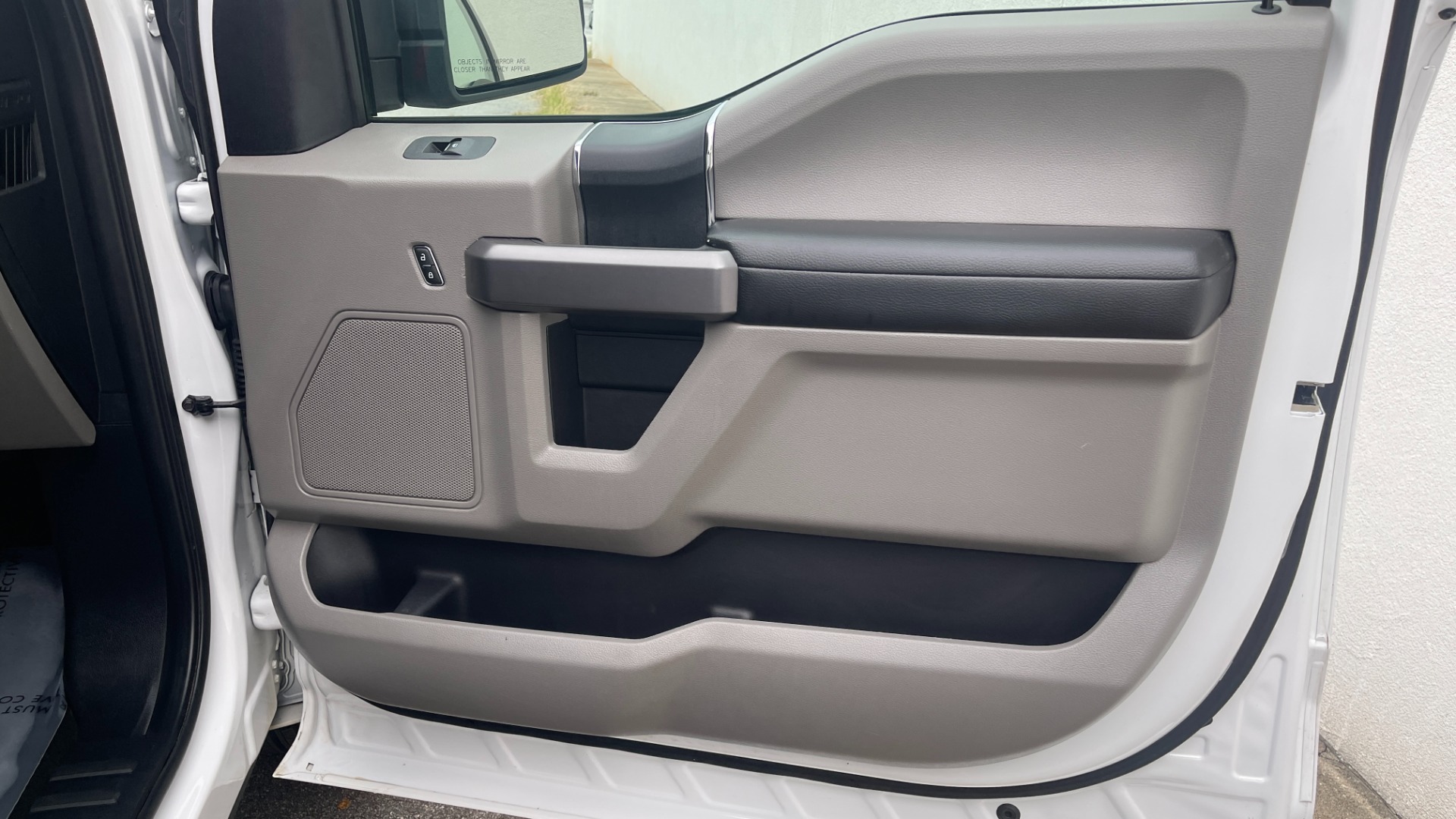 Used 2020 Ford F-150 XLT / 5.0L V8 / CREW CAB 4X4 / 17IN ALUMINUM WHEELS / CLOTH SEATS for sale Sold at Formula Imports in Charlotte NC 28227 30