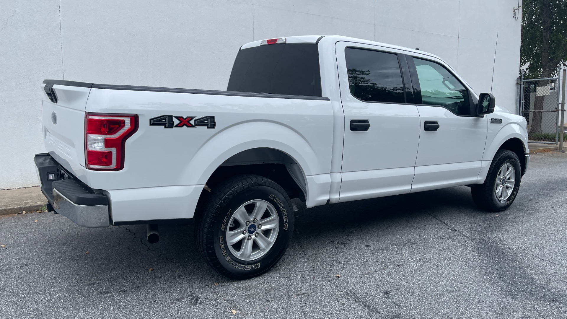 Used 2020 Ford F-150 XLT / 5.0L V8 / CREW CAB 4X4 / 17IN ALUMINUM WHEELS / CLOTH SEATS for sale Sold at Formula Imports in Charlotte NC 28227 6