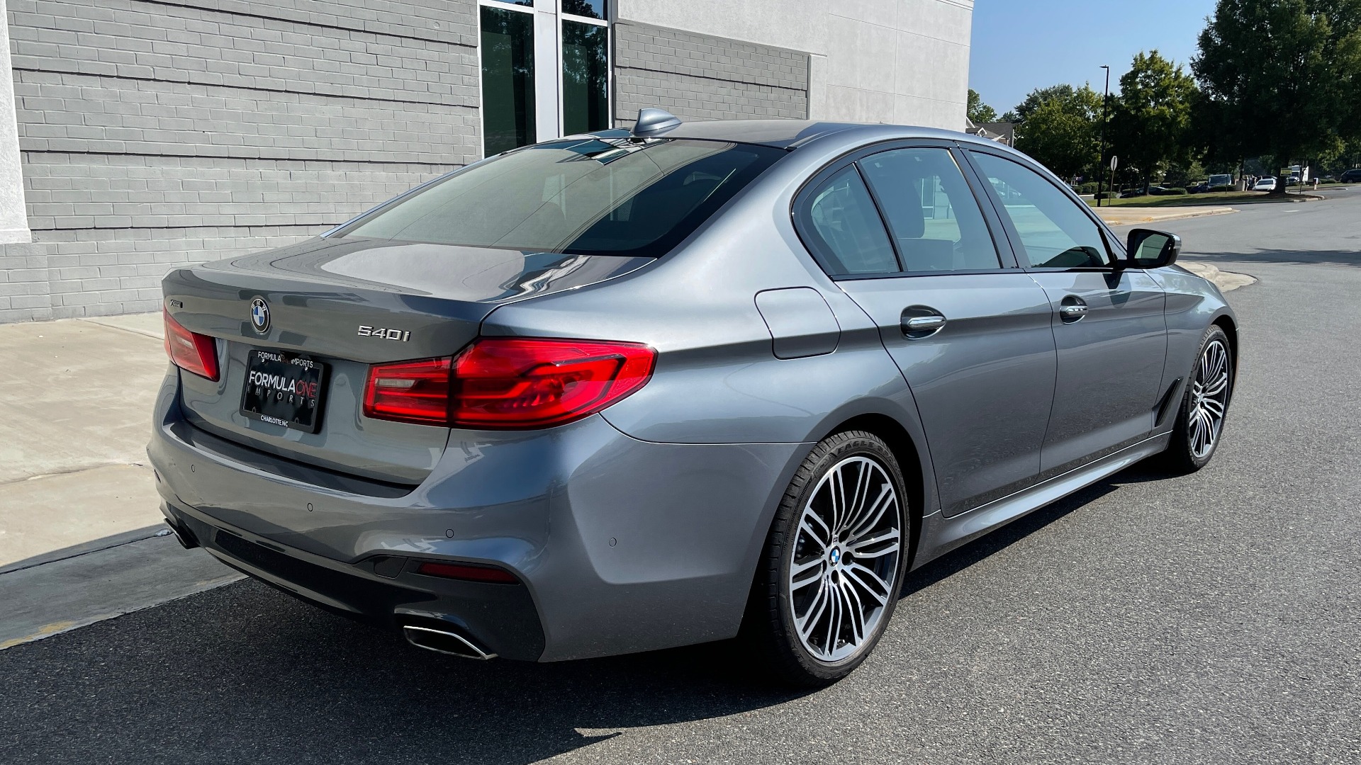 Used 2018 BMW 5 SERIES 540I XDRIVE M-SPORT / DRVR ASST / PDC / APPLE / HUD / H/K SND for sale Sold at Formula Imports in Charlotte NC 28227 2