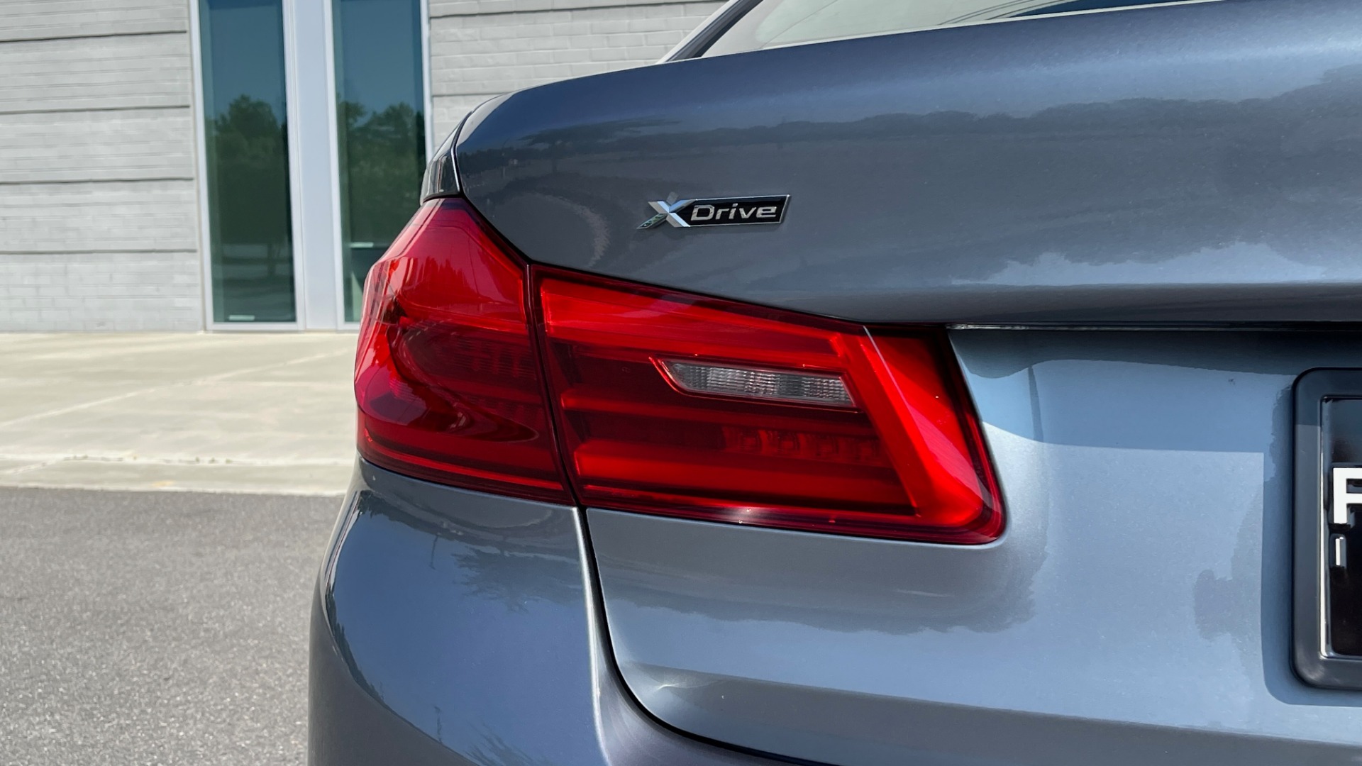 Used 2018 BMW 5 SERIES 540I XDRIVE M-SPORT / DRVR ASST / PDC / APPLE / HUD / H/K SND for sale Sold at Formula Imports in Charlotte NC 28227 23