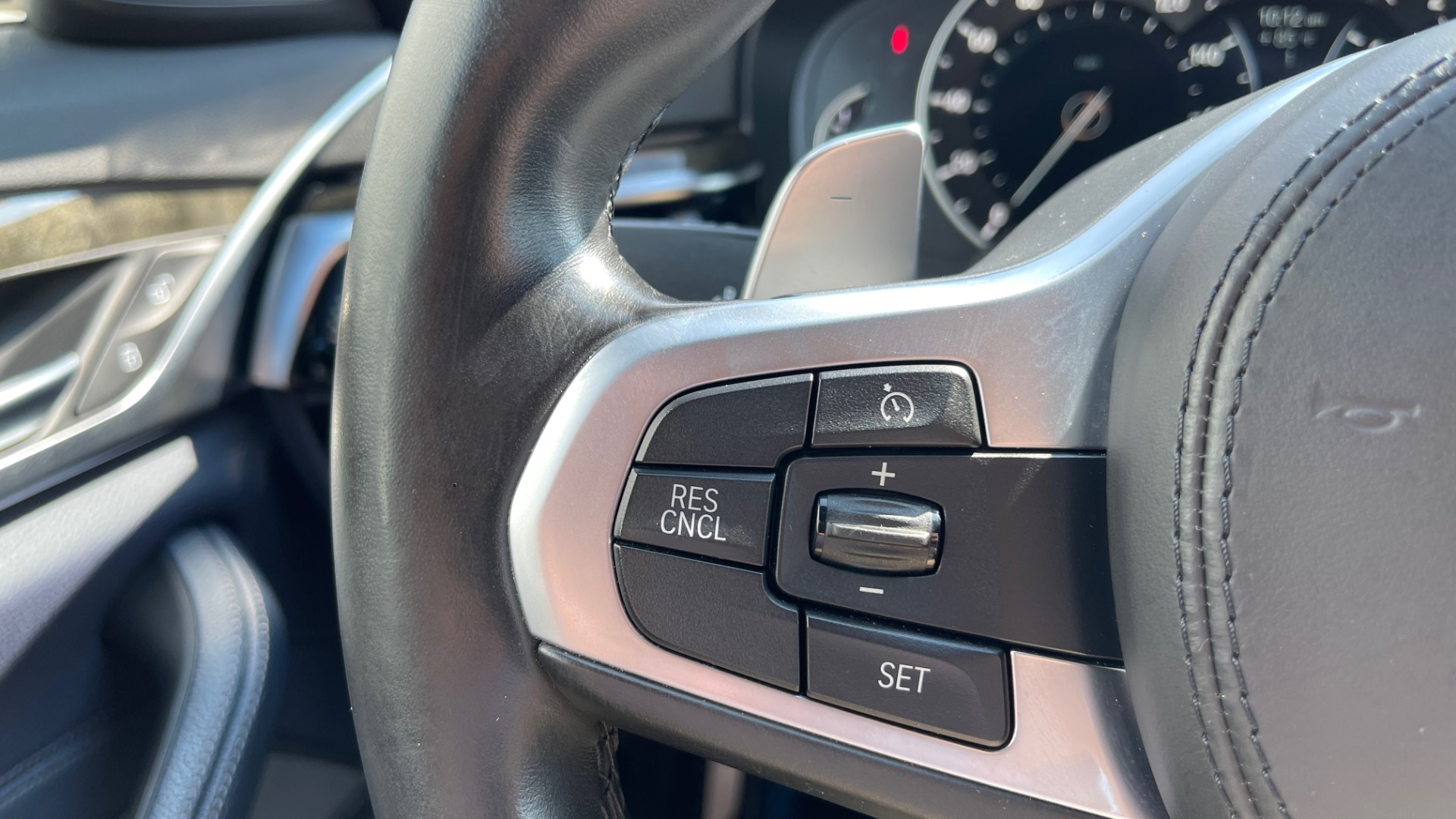 Used 2018 BMW 5 SERIES 540I XDRIVE M-SPORT / DRVR ASST / PDC / APPLE / HUD / H/K SND for sale Sold at Formula Imports in Charlotte NC 28227 36
