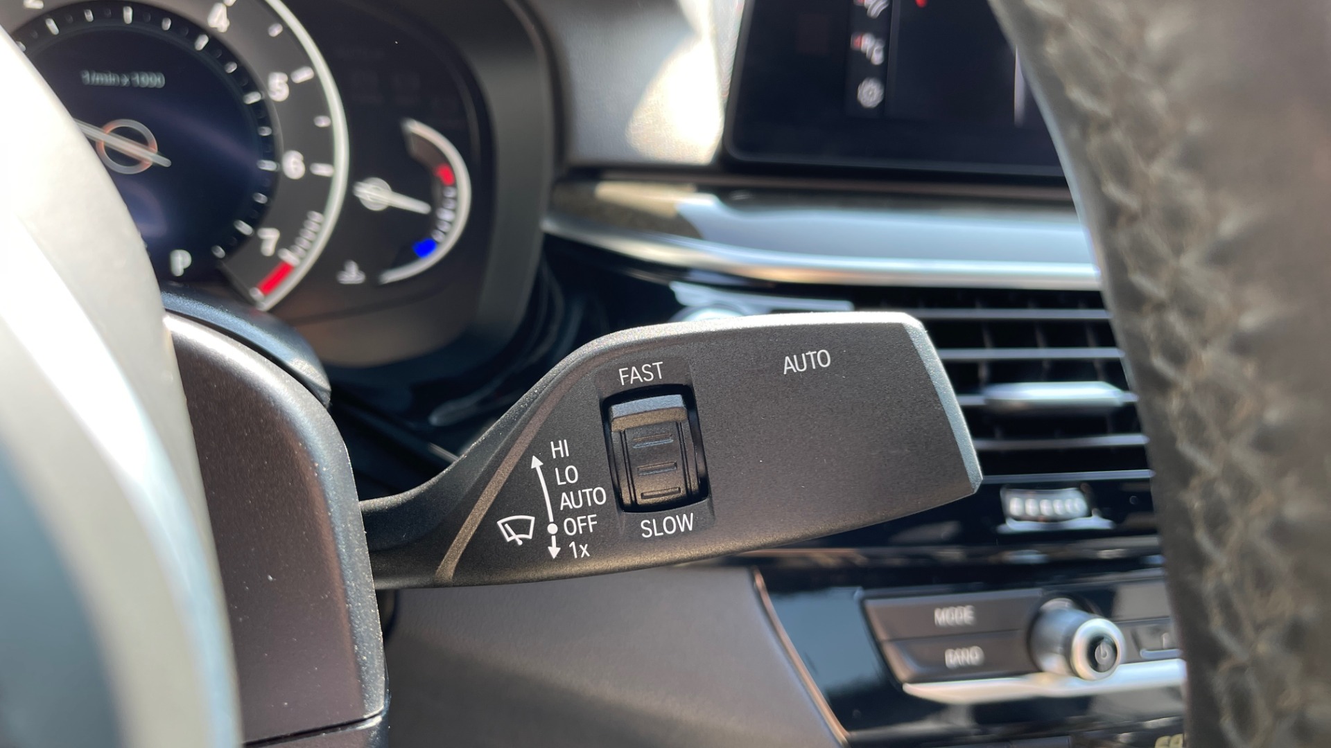 Used 2018 BMW 5 SERIES 540I XDRIVE M-SPORT / DRVR ASST / PDC / APPLE / HUD / H/K SND for sale Sold at Formula Imports in Charlotte NC 28227 38