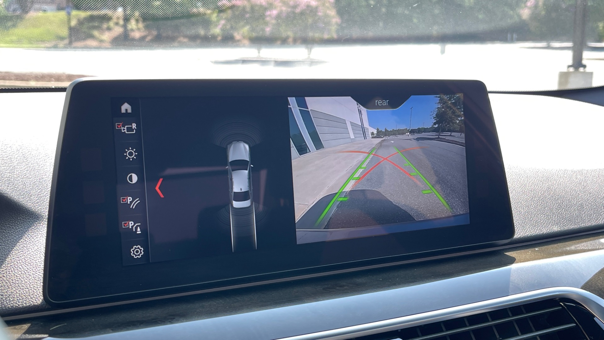 Used 2018 BMW 5 SERIES 540I XDRIVE M-SPORT / DRVR ASST / PDC / APPLE / HUD / H/K SND for sale Sold at Formula Imports in Charlotte NC 28227 43