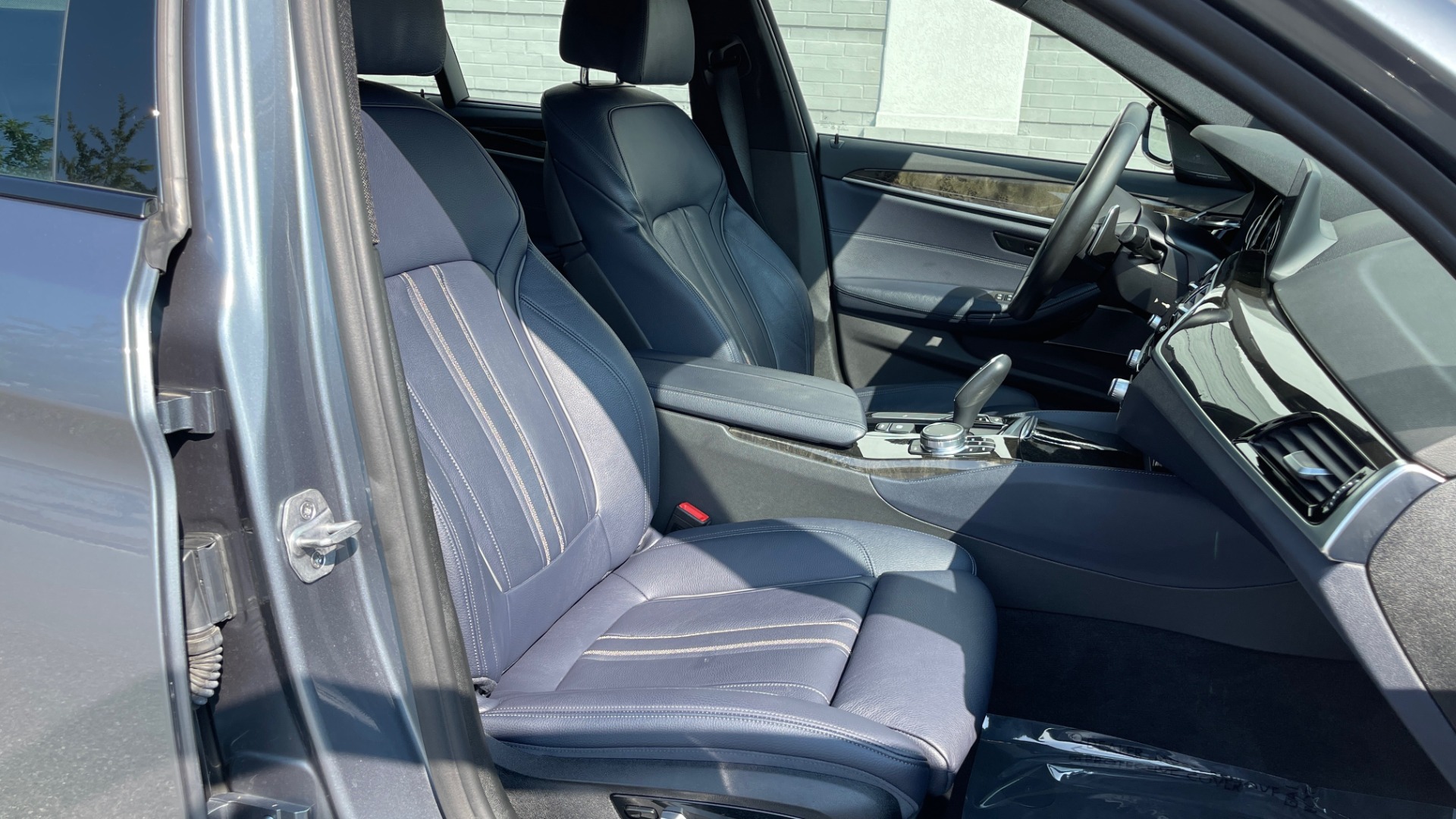Used 2018 BMW 5 SERIES 540I XDRIVE M-SPORT / DRVR ASST / PDC / APPLE / HUD / H/K SND for sale Sold at Formula Imports in Charlotte NC 28227 68
