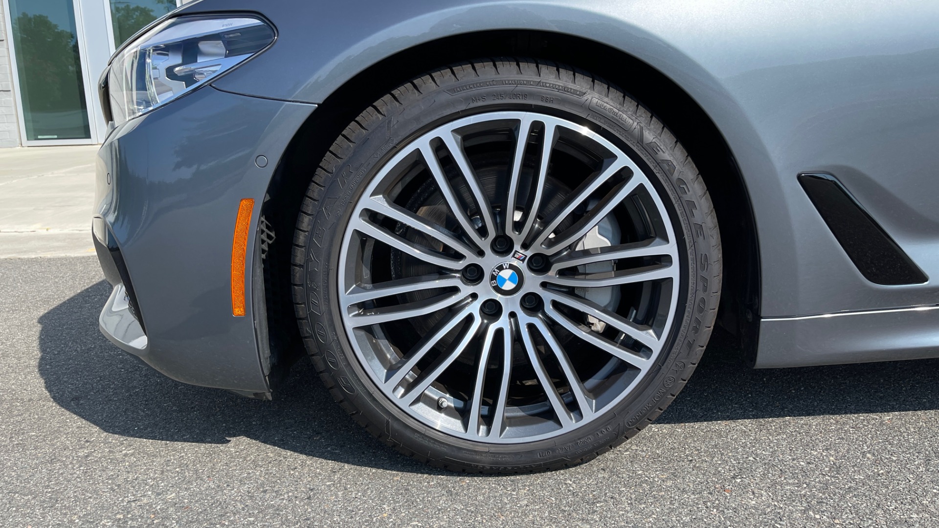 Used 2018 BMW 5 SERIES 540I XDRIVE M-SPORT / DRVR ASST / PDC / APPLE / HUD / H/K SND for sale Sold at Formula Imports in Charlotte NC 28227 69