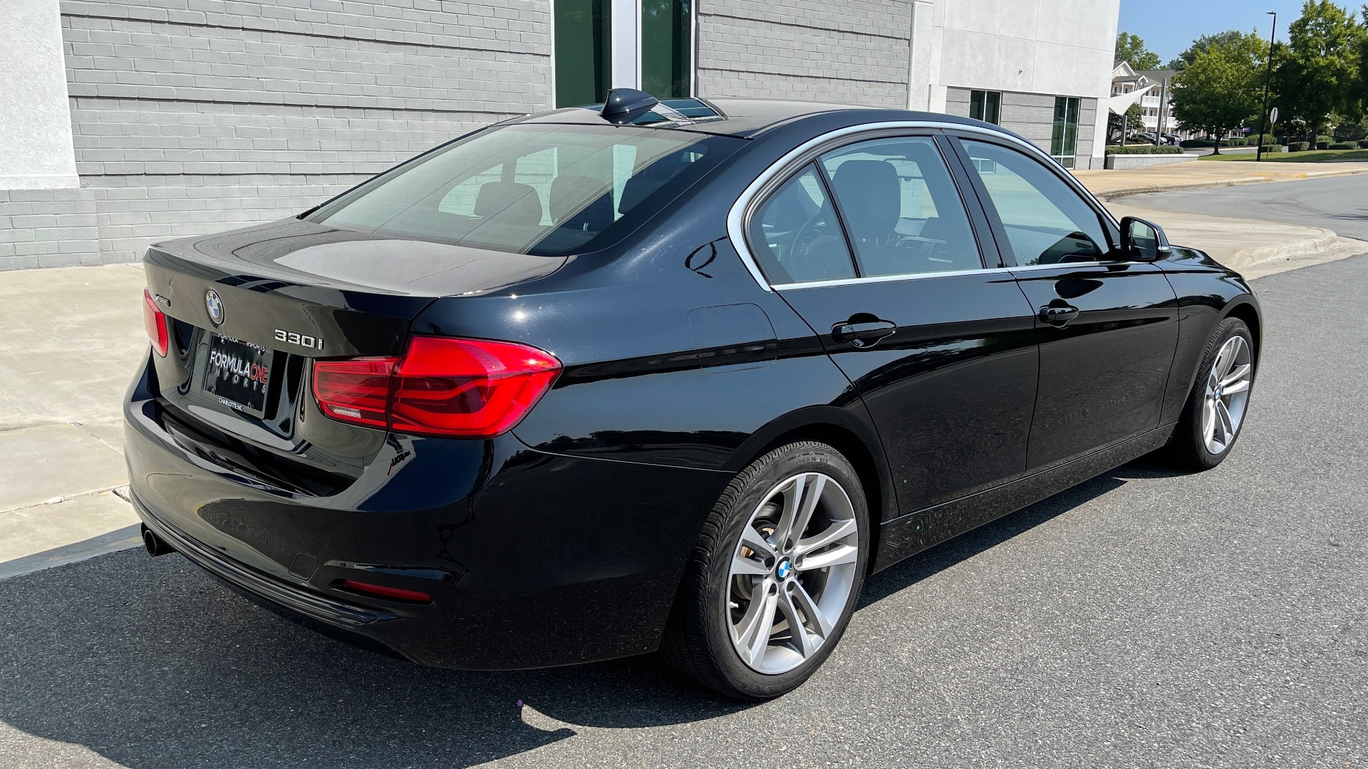 Used 2018 BMW 3 SERIES 330I XDRIVE / CONV PKG / SUNROOF / HTD STS / ABSD / REARVIEW for sale Sold at Formula Imports in Charlotte NC 28227 2
