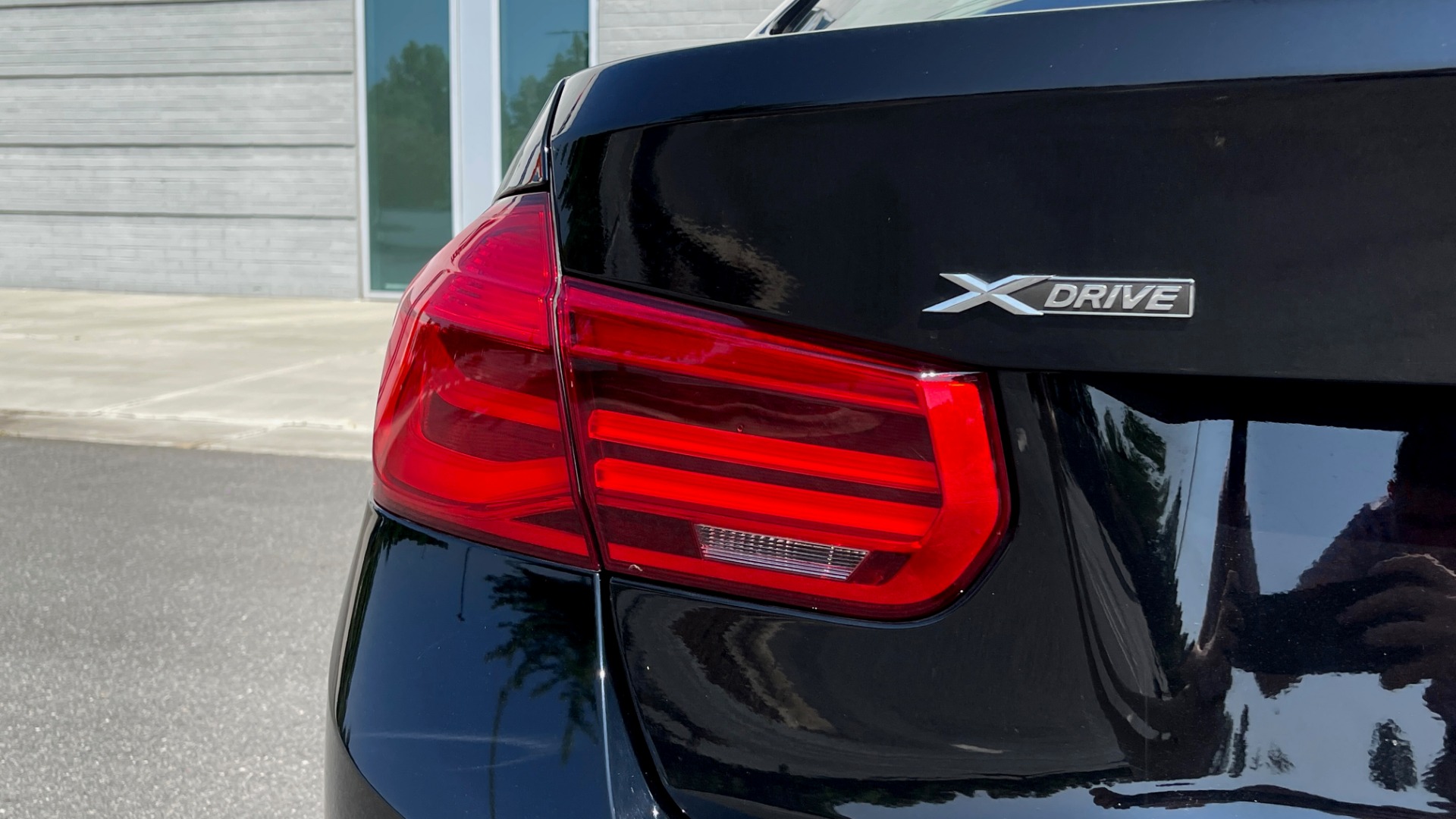 Used 2018 BMW 3 SERIES 330I XDRIVE / CONV PKG / SUNROOF / HTD STS / ABSD / REARVIEW for sale Sold at Formula Imports in Charlotte NC 28227 24