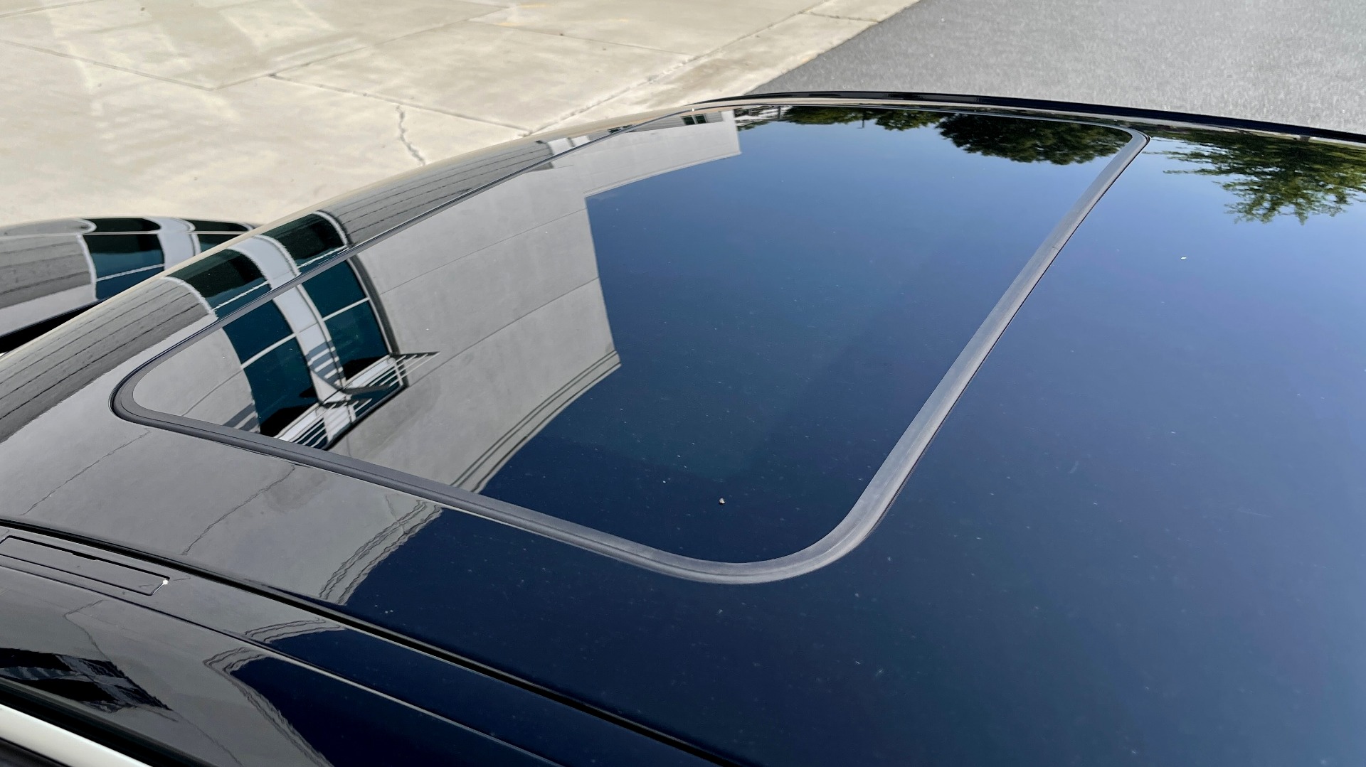 Used 2018 BMW 3 SERIES 330I XDRIVE / CONV PKG / SUNROOF / HTD STS / ABSD / REARVIEW for sale Sold at Formula Imports in Charlotte NC 28227 26