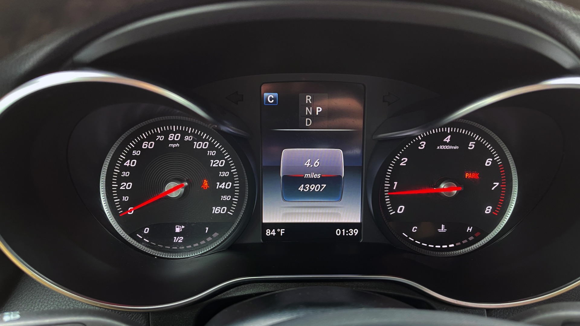 Used 2018 Mercedes-Benz GLC 300 4MATIC PREMIUM / PANO-ROOF / HTD STS / APPLE / REARVIEW for sale Sold at Formula Imports in Charlotte NC 28227 37