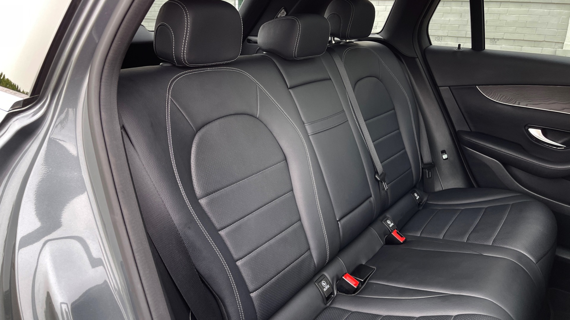 Used 2018 Mercedes-Benz GLC 300 4MATIC PREMIUM / PANO-ROOF / HTD STS / APPLE / REARVIEW for sale Sold at Formula Imports in Charlotte NC 28227 57