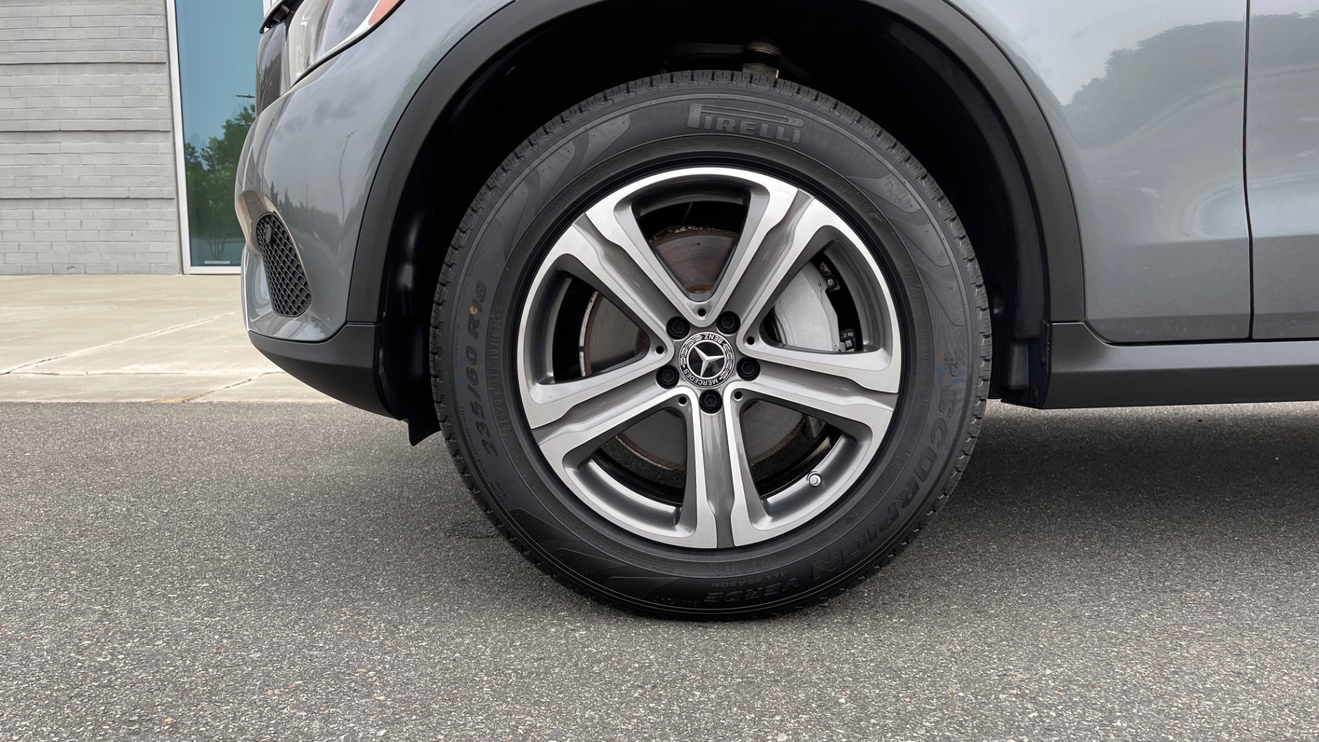 Used 2018 Mercedes-Benz GLC 300 4MATIC PREMIUM / PANO-ROOF / HTD STS / APPLE / REARVIEW for sale Sold at Formula Imports in Charlotte NC 28227 62