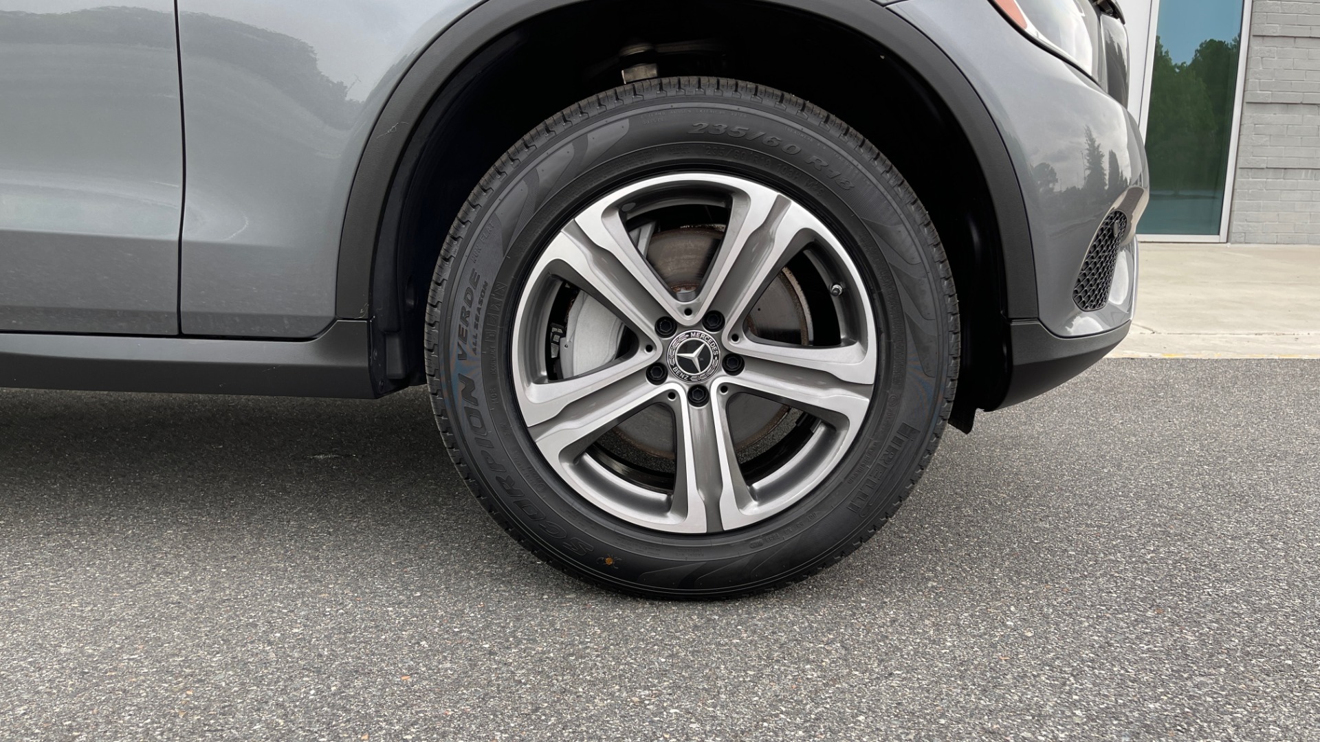 Used 2018 Mercedes-Benz GLC 300 4MATIC PREMIUM / PANO-ROOF / HTD STS / APPLE / REARVIEW for sale Sold at Formula Imports in Charlotte NC 28227 65