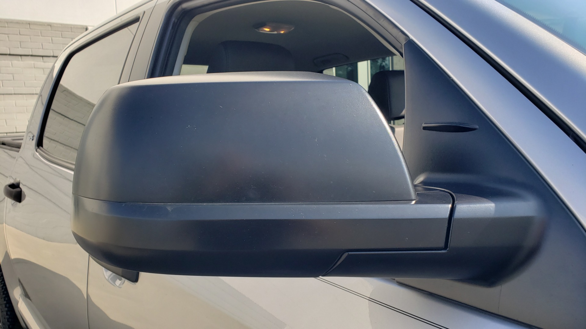 Used 2017 Toyota TUNDRA 4WD SR5 CREWMAX / 5.7L V8 / 6-SPD AUTO / NAV / REARVIEW for sale Sold at Formula Imports in Charlotte NC 28227 25