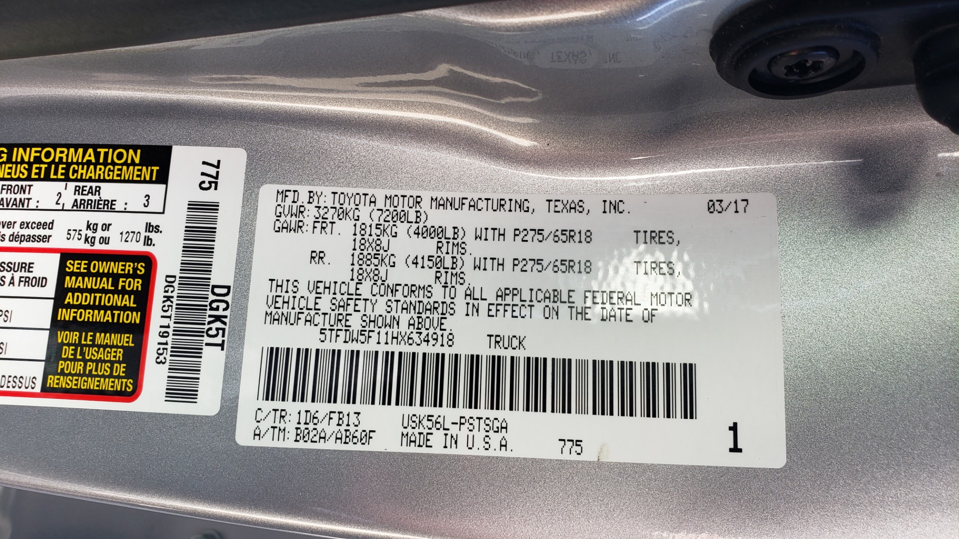 Used 2017 Toyota TUNDRA 4WD SR5 CREWMAX / 5.7L V8 / 6-SPD AUTO / NAV / REARVIEW for sale Sold at Formula Imports in Charlotte NC 28227 89