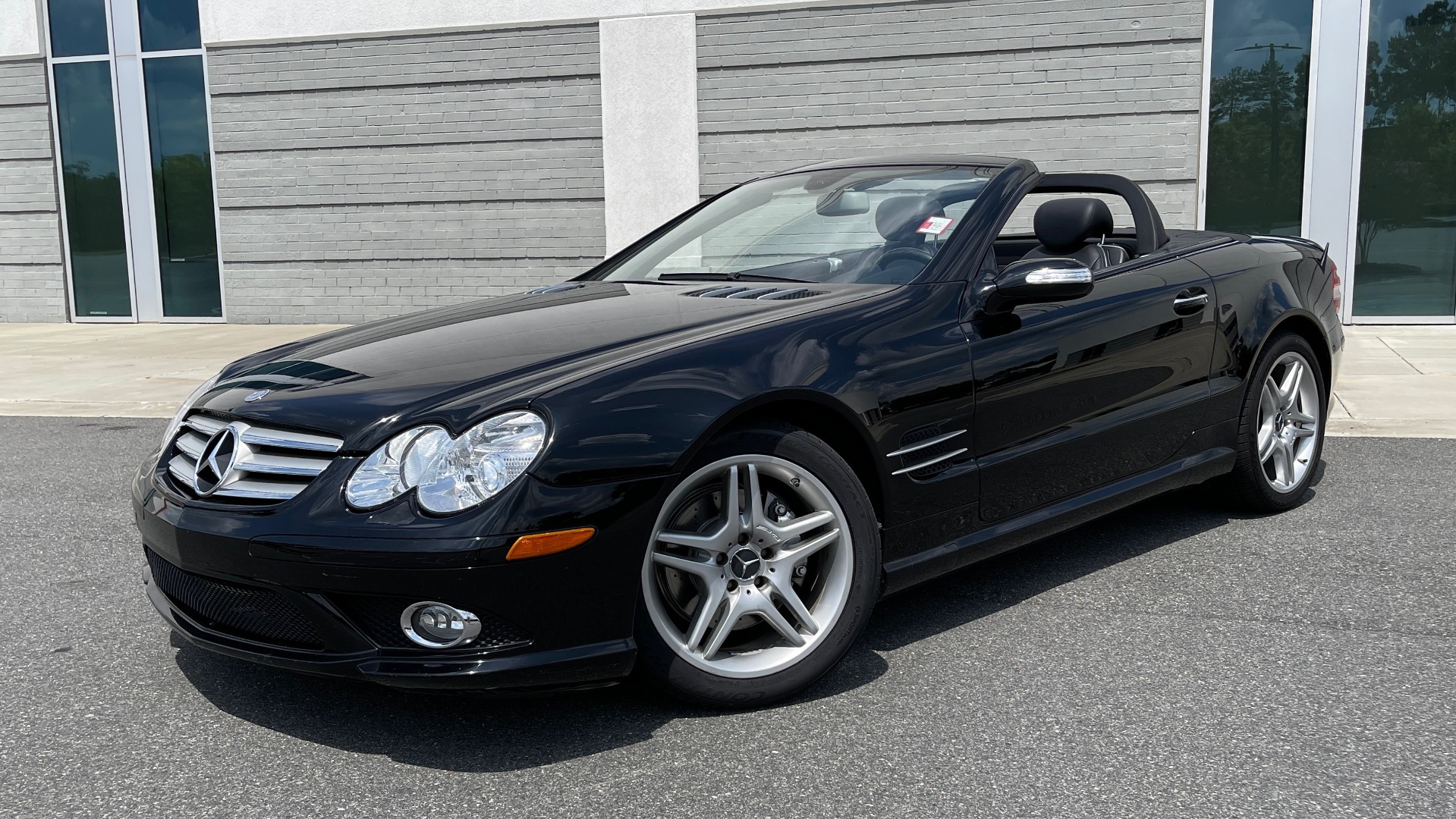 Used 2007 Mercedes-Benz SL-Class 5.5L V8 for sale Sold at Formula Imports in Charlotte NC 28227 1