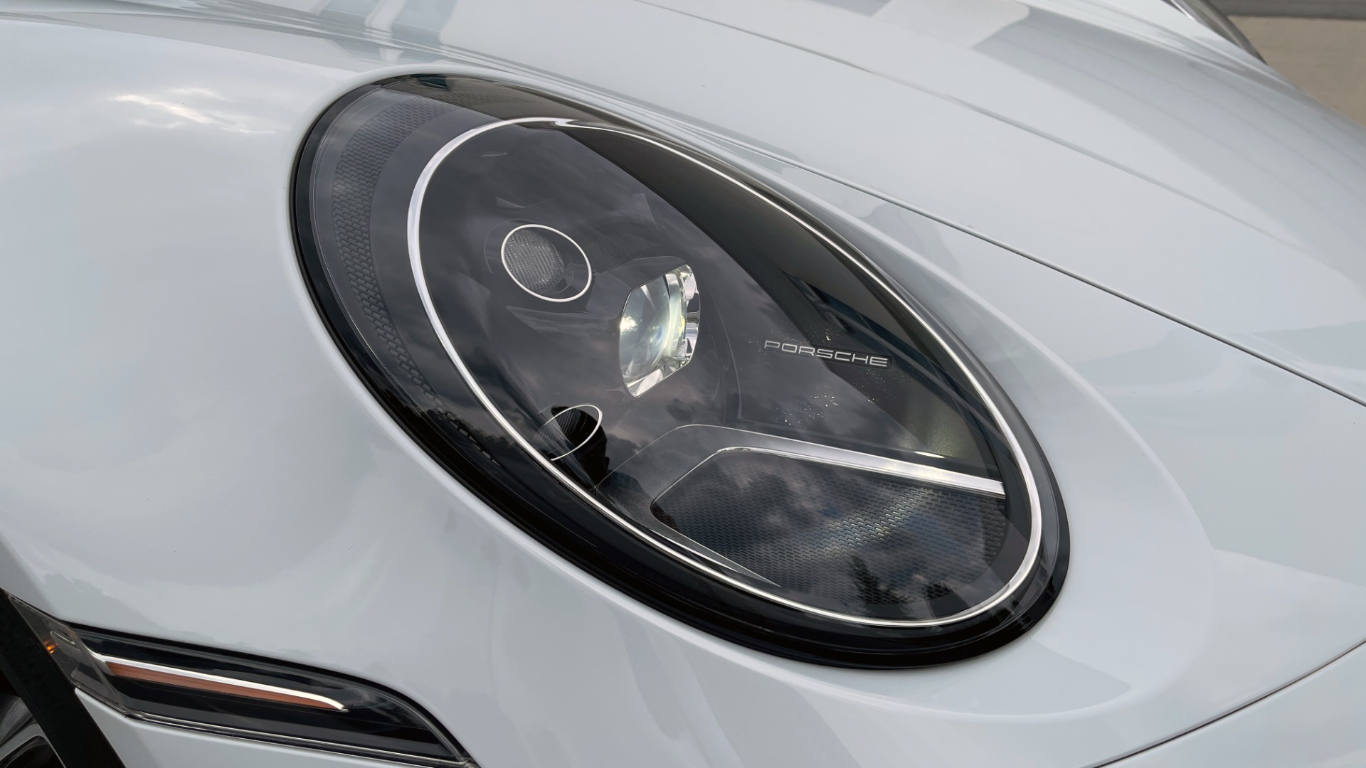 Used 2020 Porsche 911 CARRERA 4S CABRIOLET PREMIUM SPORT PKG / NAV / BOSE / LIGHT DESIGN PKG for sale Sold at Formula Imports in Charlotte NC 28227 38