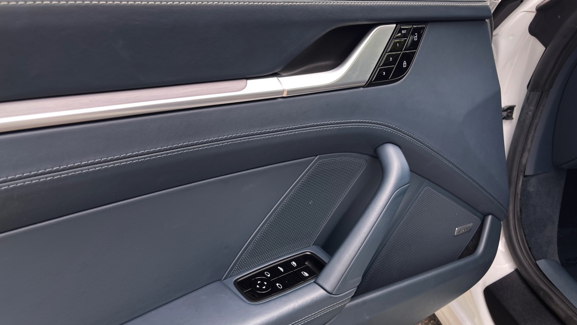 Used 2020 Porsche 911 CARRERA 4S CABRIOLET PREMIUM SPORT PKG / NAV / BOSE / LIGHT DESIGN PKG for sale Sold at Formula Imports in Charlotte NC 28227 40
