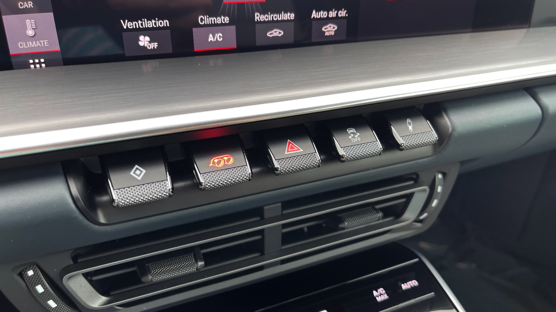 Used 2020 Porsche 911 CARRERA 4S CABRIOLET PREMIUM SPORT PKG / NAV / BOSE / LIGHT DESIGN PKG for sale Sold at Formula Imports in Charlotte NC 28227 61