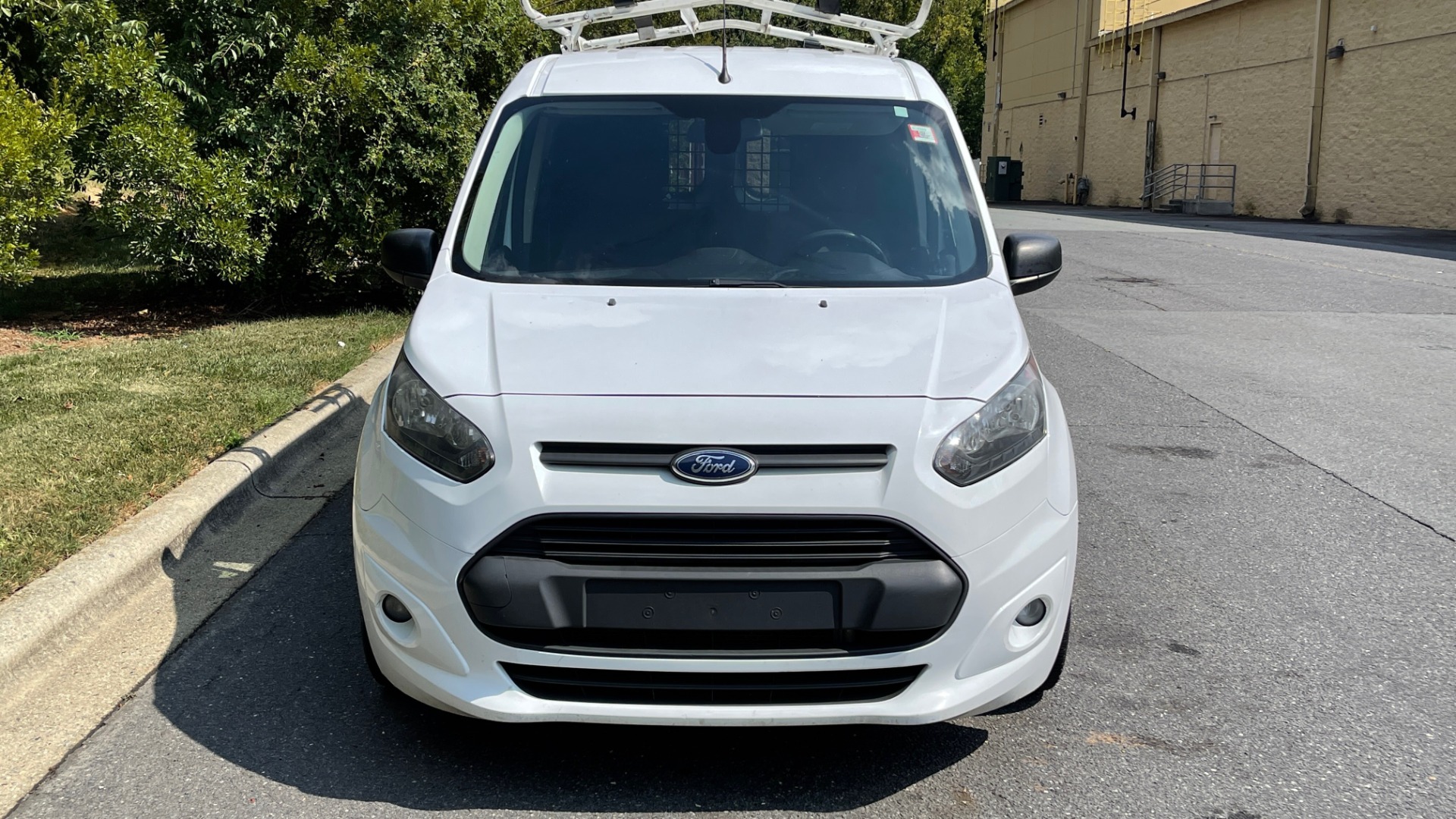 Used 2015 Ford TRANSIT CONNECT XLT CARGO VAN LWB / 2.5L 4-CYL / 6-SPD AUTO / ROOF RACK for sale Sold at Formula Imports in Charlotte NC 28227 10