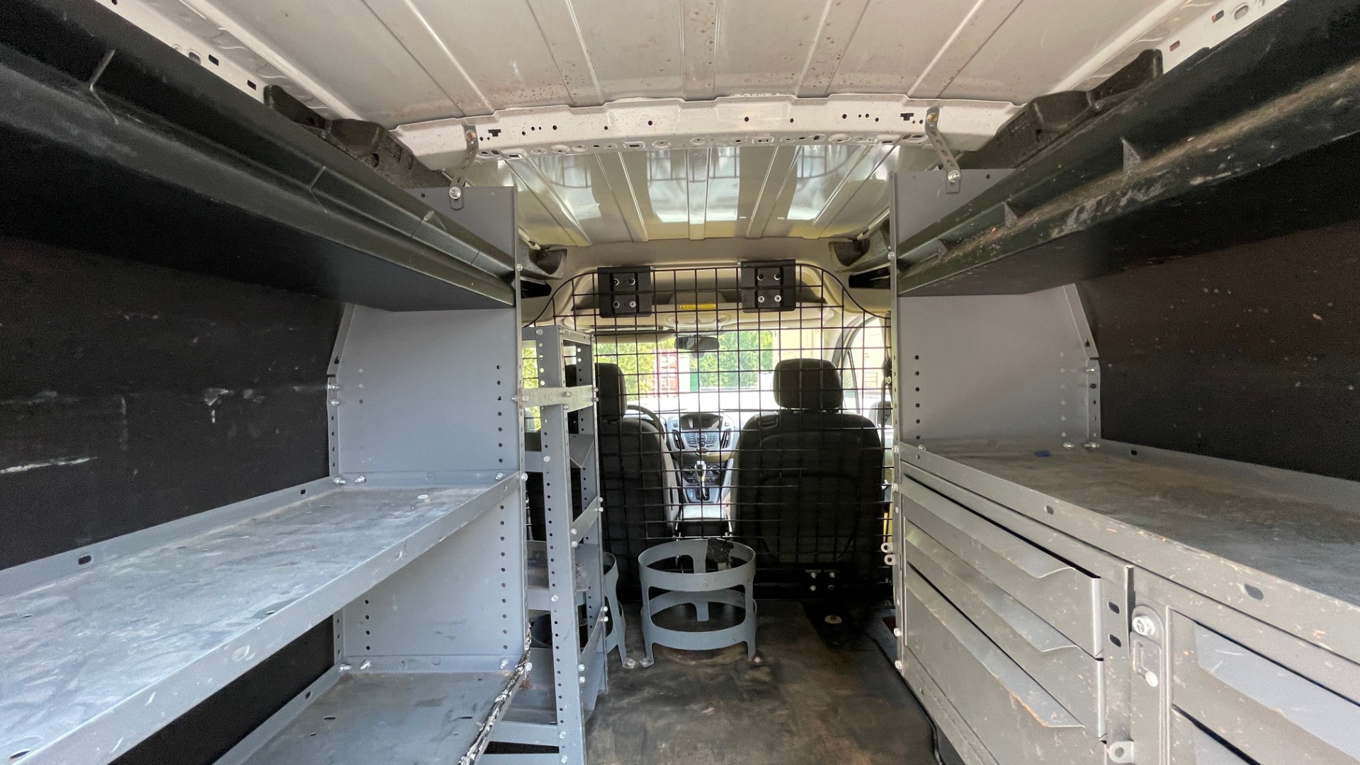 Used 2015 Ford TRANSIT CONNECT XLT CARGO VAN LWB / 2.5L 4-CYL / 6-SPD AUTO / ROOF RACK for sale Sold at Formula Imports in Charlotte NC 28227 22