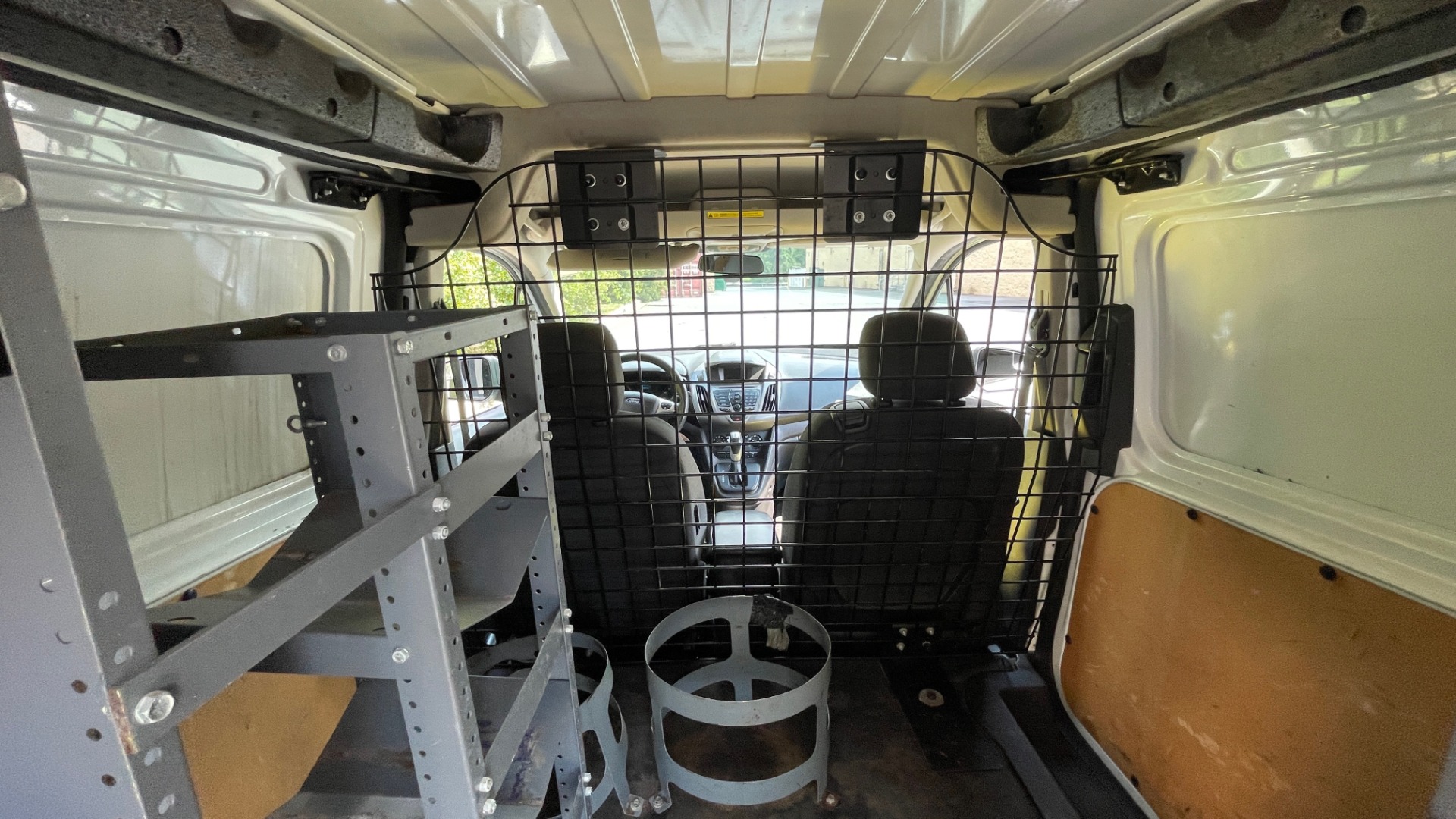 Used 2015 Ford TRANSIT CONNECT XLT CARGO VAN LWB / 2.5L 4-CYL / 6-SPD AUTO / ROOF RACK for sale Sold at Formula Imports in Charlotte NC 28227 28