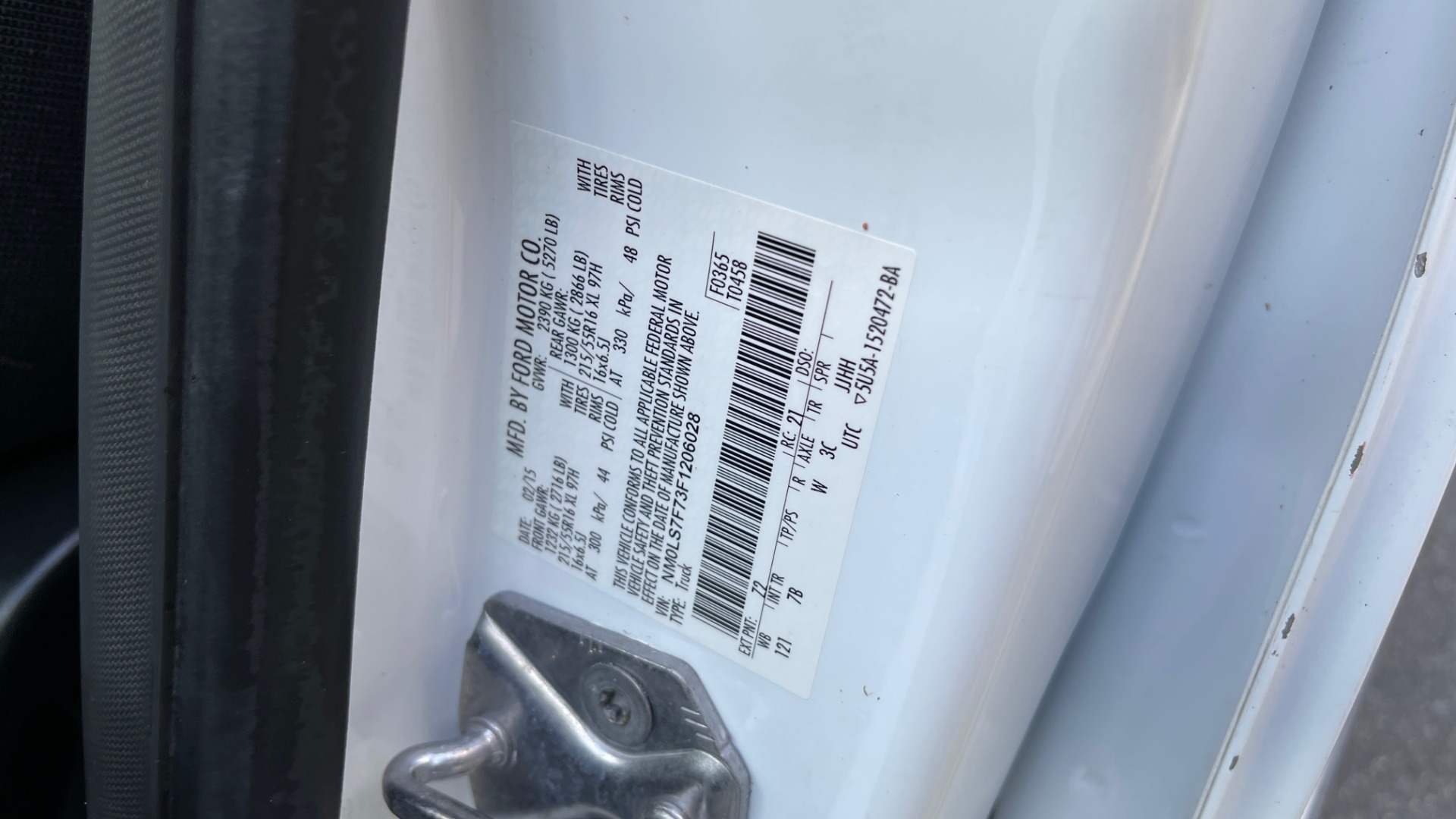 Used 2015 Ford TRANSIT CONNECT XLT CARGO VAN LWB / 2.5L 4-CYL / 6-SPD AUTO / ROOF RACK for sale Sold at Formula Imports in Charlotte NC 28227 69
