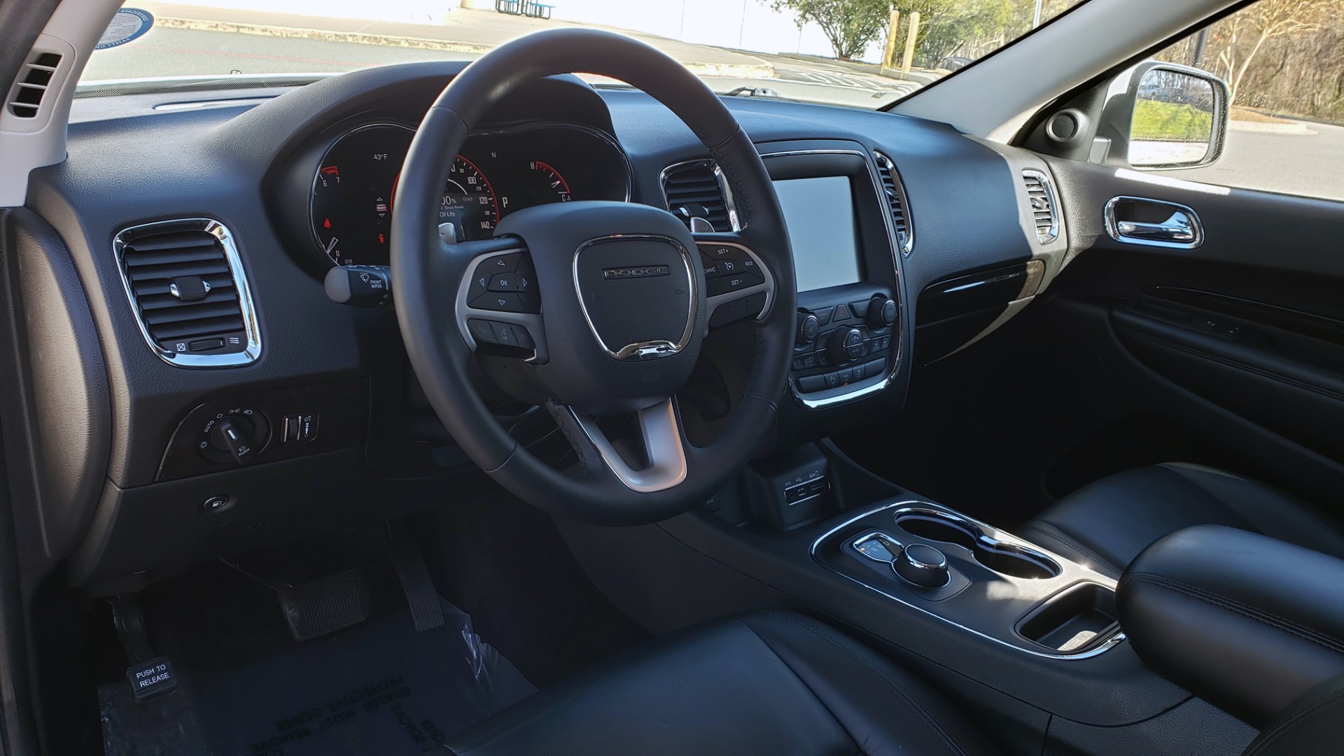 Used 2015 Dodge DURANGO LIMITED AWD / 3.6L V6 / 8-SPD AUTO / 3-ROW / REARVIEW for sale Sold at Formula Imports in Charlotte NC 28227 41