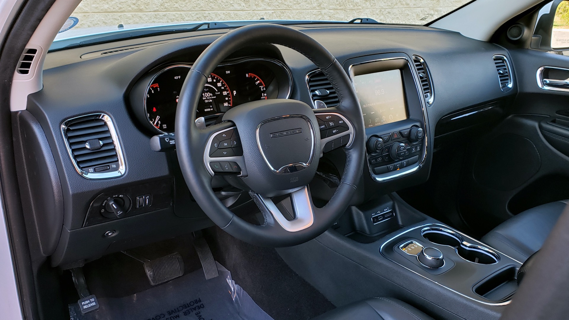 Used 2015 Dodge DURANGO LIMITED AWD / 3.6L V6 / 8-SPD AUTO / 3-ROW / REARVIEW for sale Sold at Formula Imports in Charlotte NC 28227 48