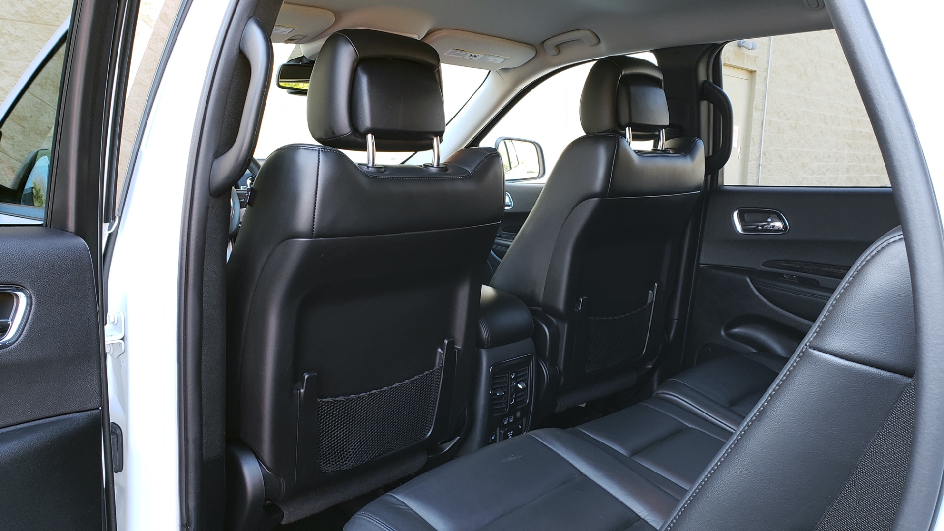 Used 2015 Dodge DURANGO LIMITED AWD / 3.6L V6 / 8-SPD AUTO / 3-ROW / REARVIEW for sale Sold at Formula Imports in Charlotte NC 28227 60