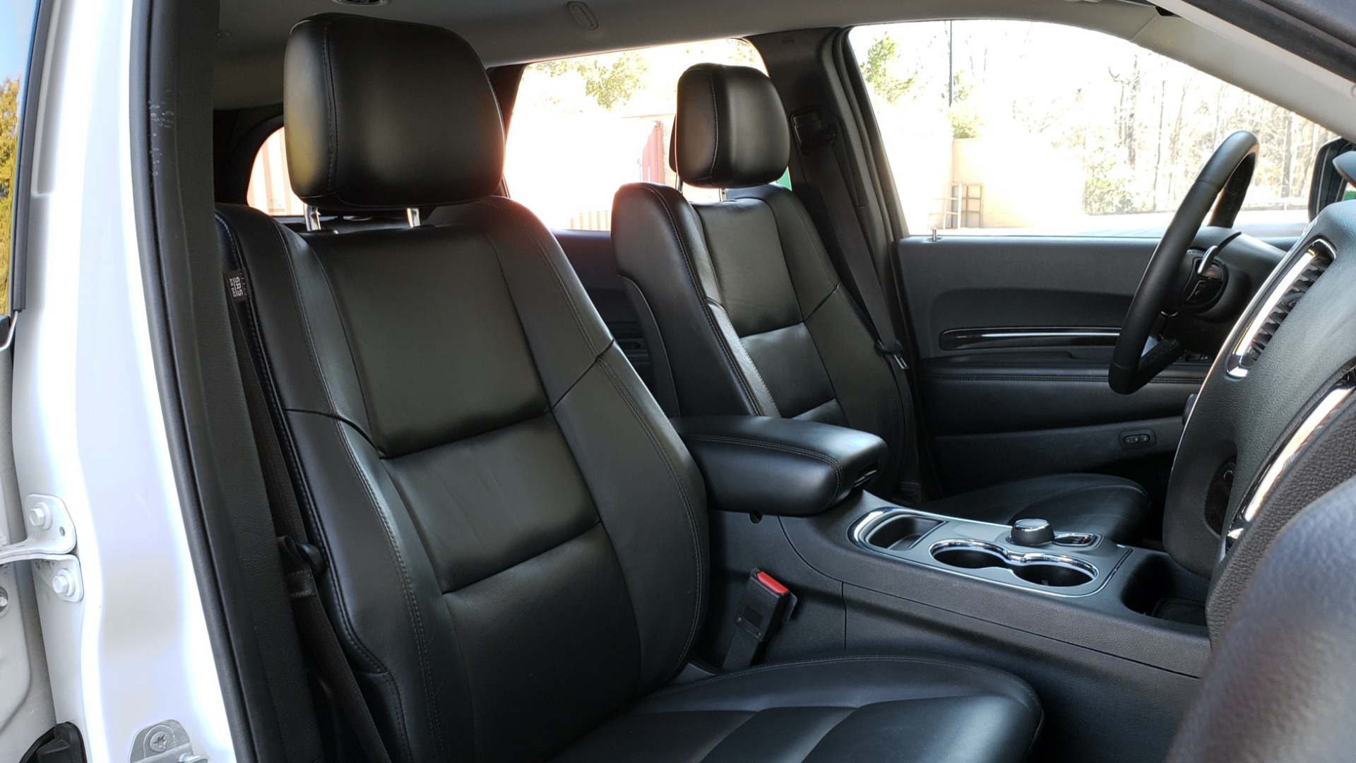 Used 2015 Dodge DURANGO LIMITED AWD / 3.6L V6 / 8-SPD AUTO / 3-ROW / REARVIEW for sale Sold at Formula Imports in Charlotte NC 28227 69