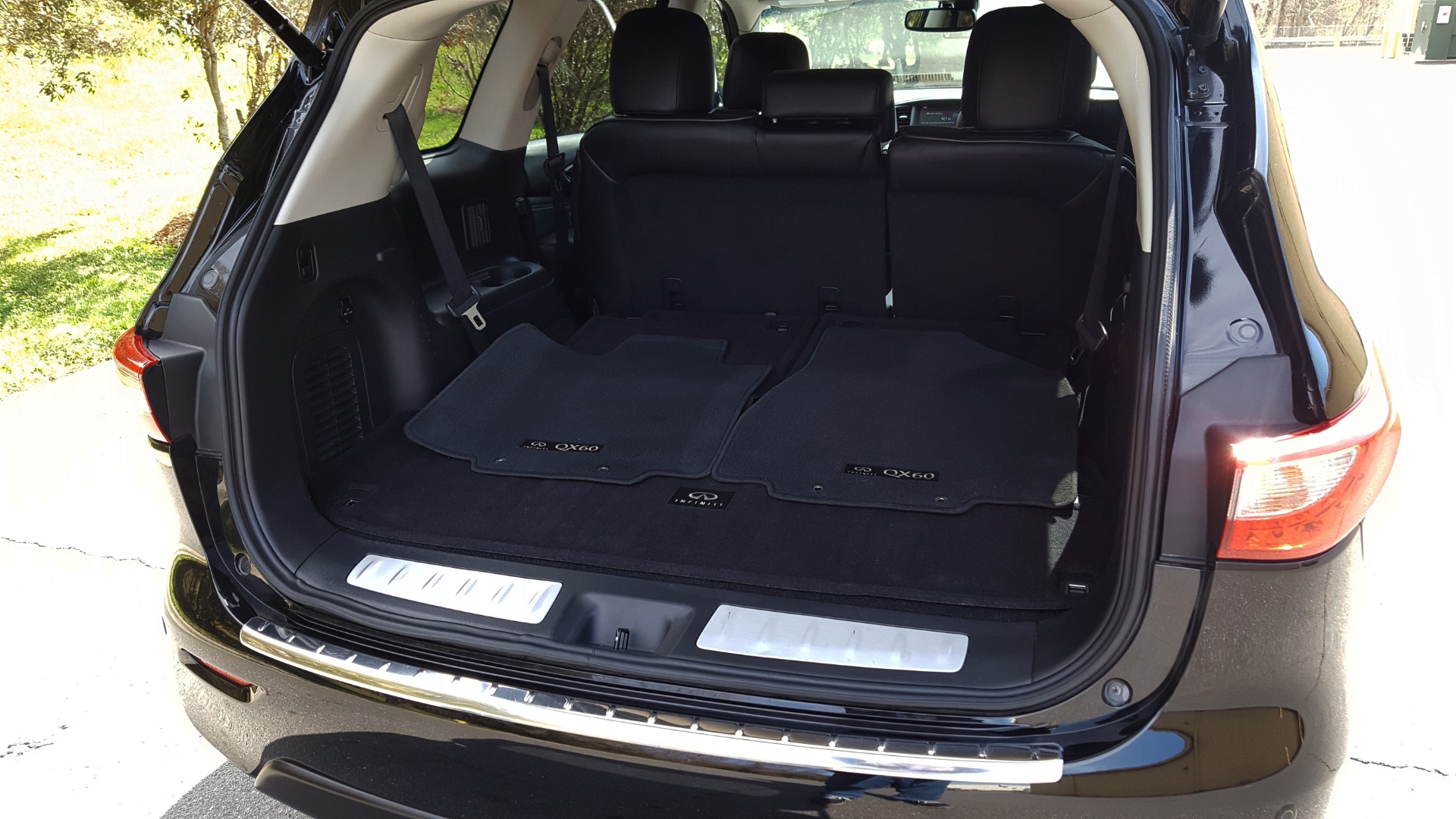 Used 2015 INFINITI QX60 AWD / PREMIUM PLUS PKG / NAV / SUNROOF / BOSE / 3-ROW / DVD for sale Sold at Formula Imports in Charlotte NC 28227 15