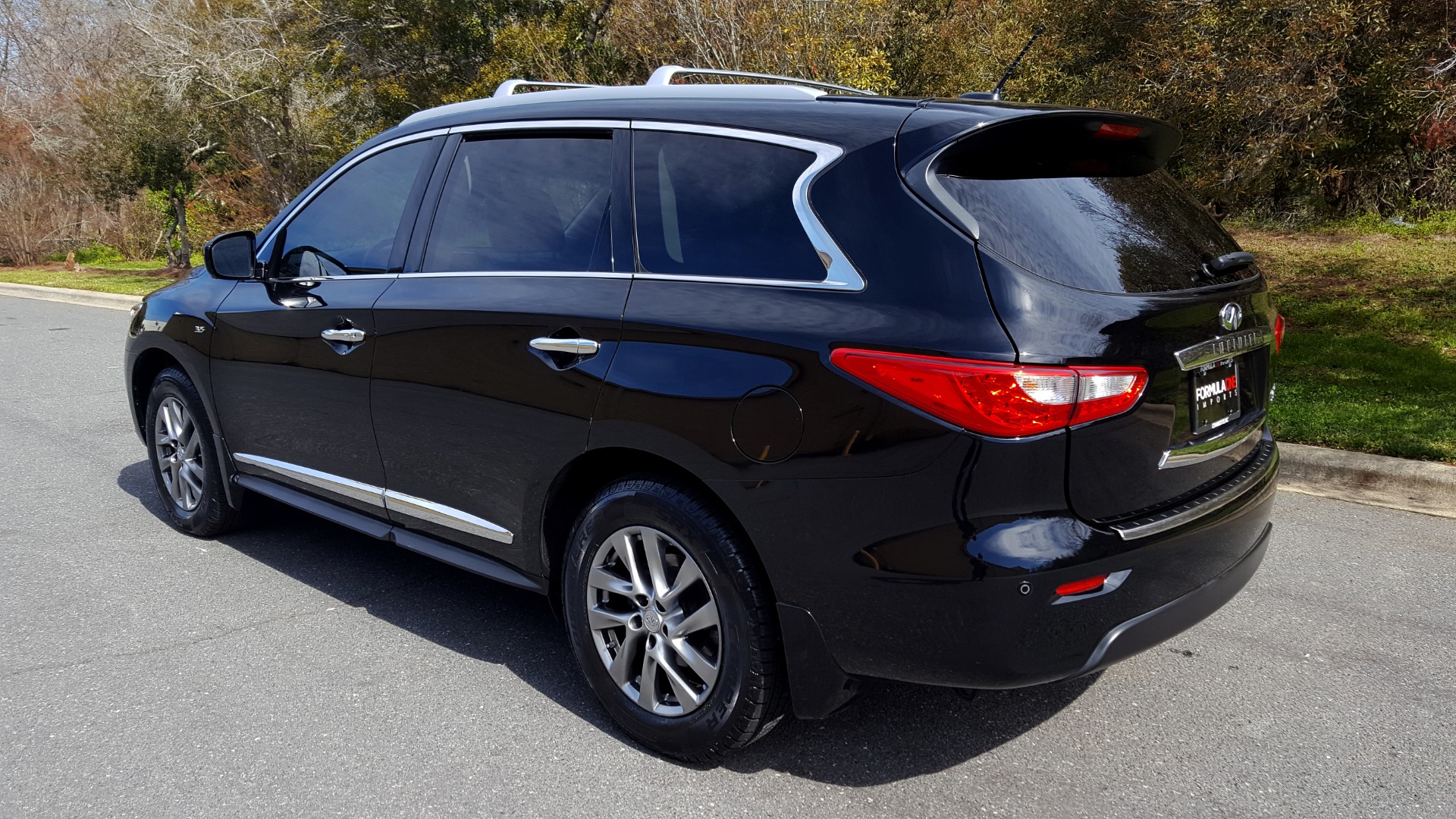 Used 2015 INFINITI QX60 AWD / PREMIUM PLUS PKG / NAV / SUNROOF / BOSE / 3-ROW / DVD for sale Sold at Formula Imports in Charlotte NC 28227 3