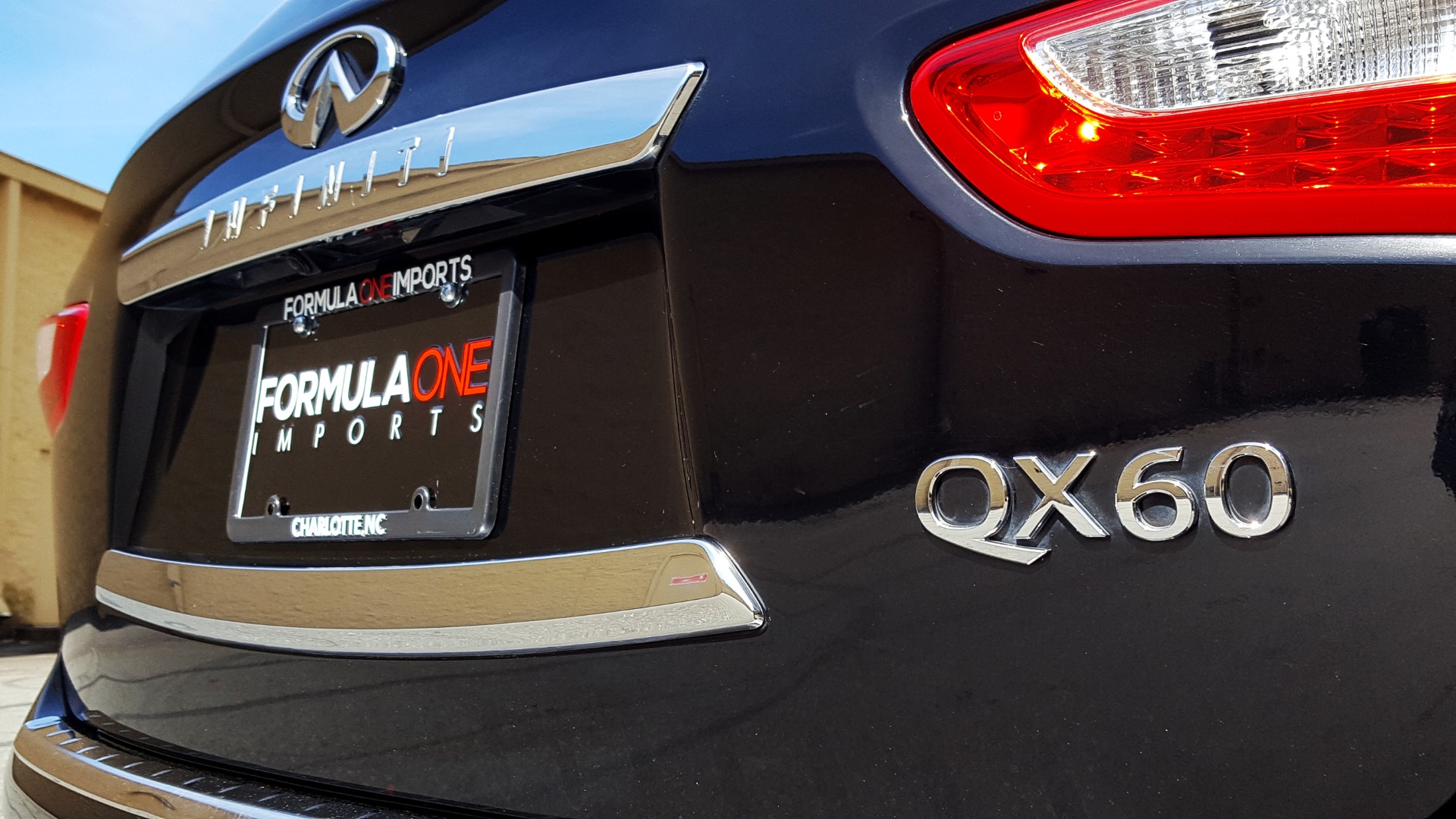 Used 2015 INFINITI QX60 AWD / PREMIUM PLUS PKG / NAV / SUNROOF / BOSE / 3-ROW / DVD for sale Sold at Formula Imports in Charlotte NC 28227 34