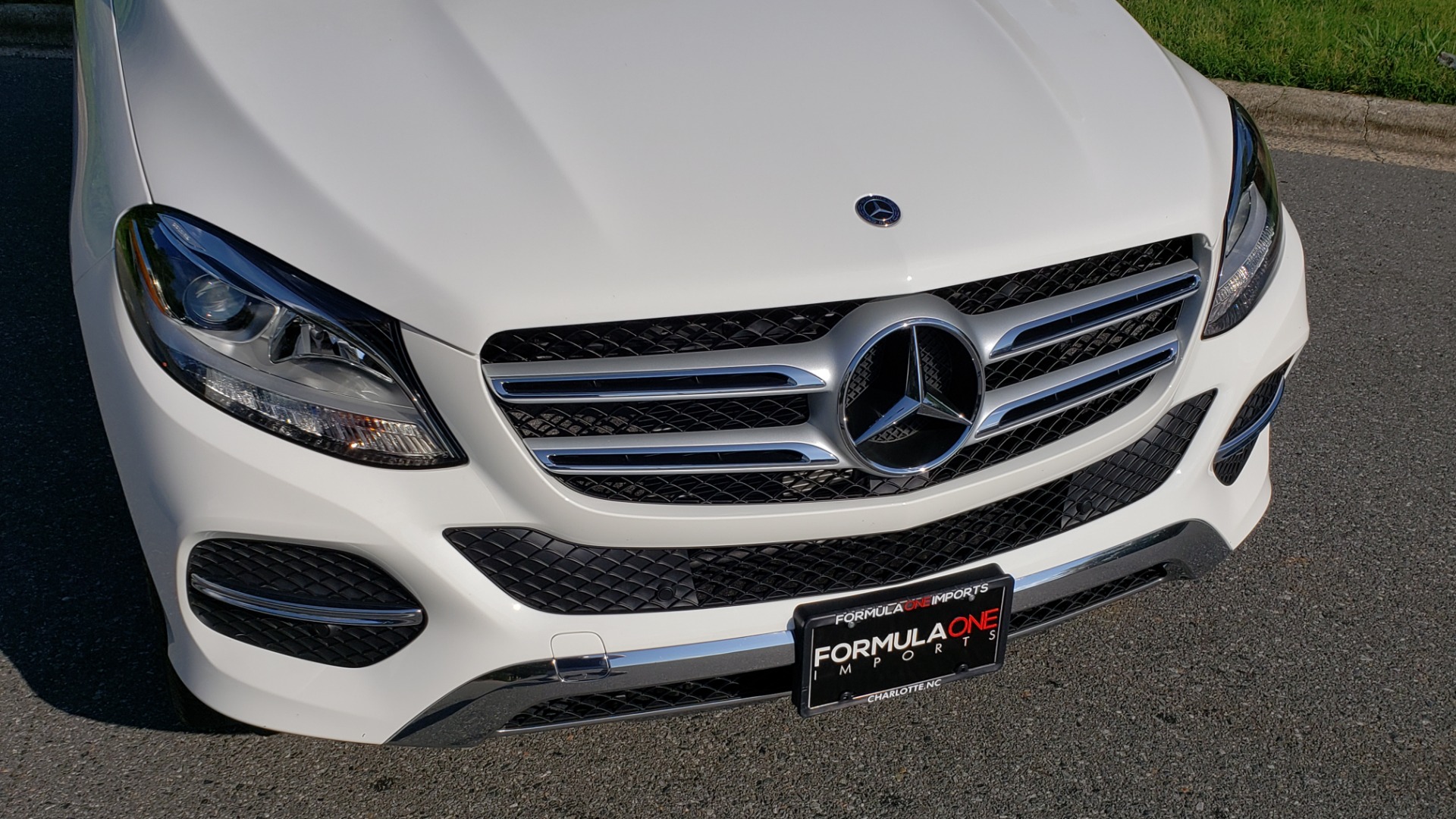 Used 2018 Mercedes-Benz GLE 350 4MATIC PREMIUM / NAV / SUNROOF / H/K SND / REARVIEW for sale Sold at Formula Imports in Charlotte NC 28227 18