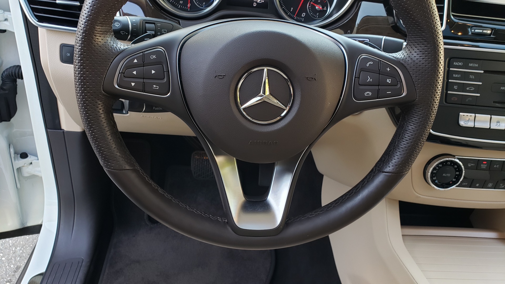 Used 2018 Mercedes-Benz GLE 350 4MATIC PREMIUM / NAV / SUNROOF / H/K SND / REARVIEW for sale Sold at Formula Imports in Charlotte NC 28227 36