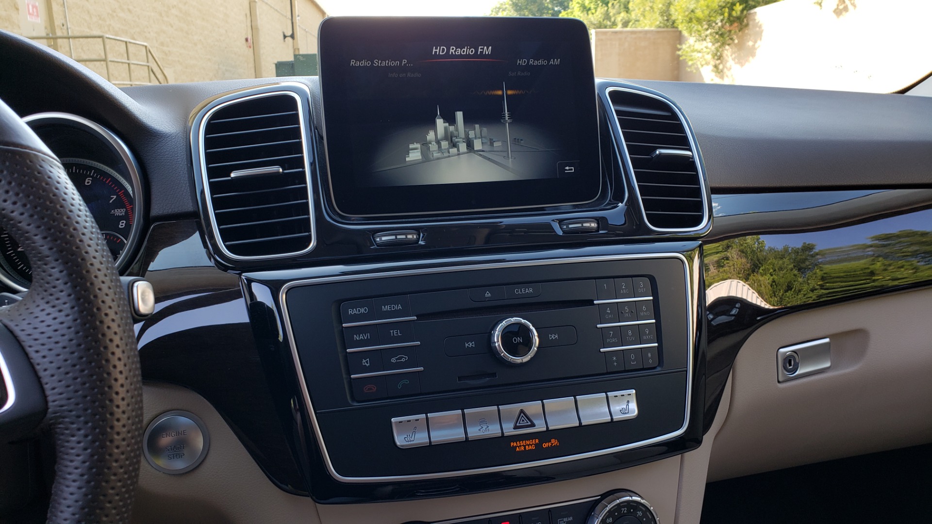 Used 2018 Mercedes-Benz GLE 350 4MATIC PREMIUM / NAV / SUNROOF / H/K SND / REARVIEW for sale Sold at Formula Imports in Charlotte NC 28227 40