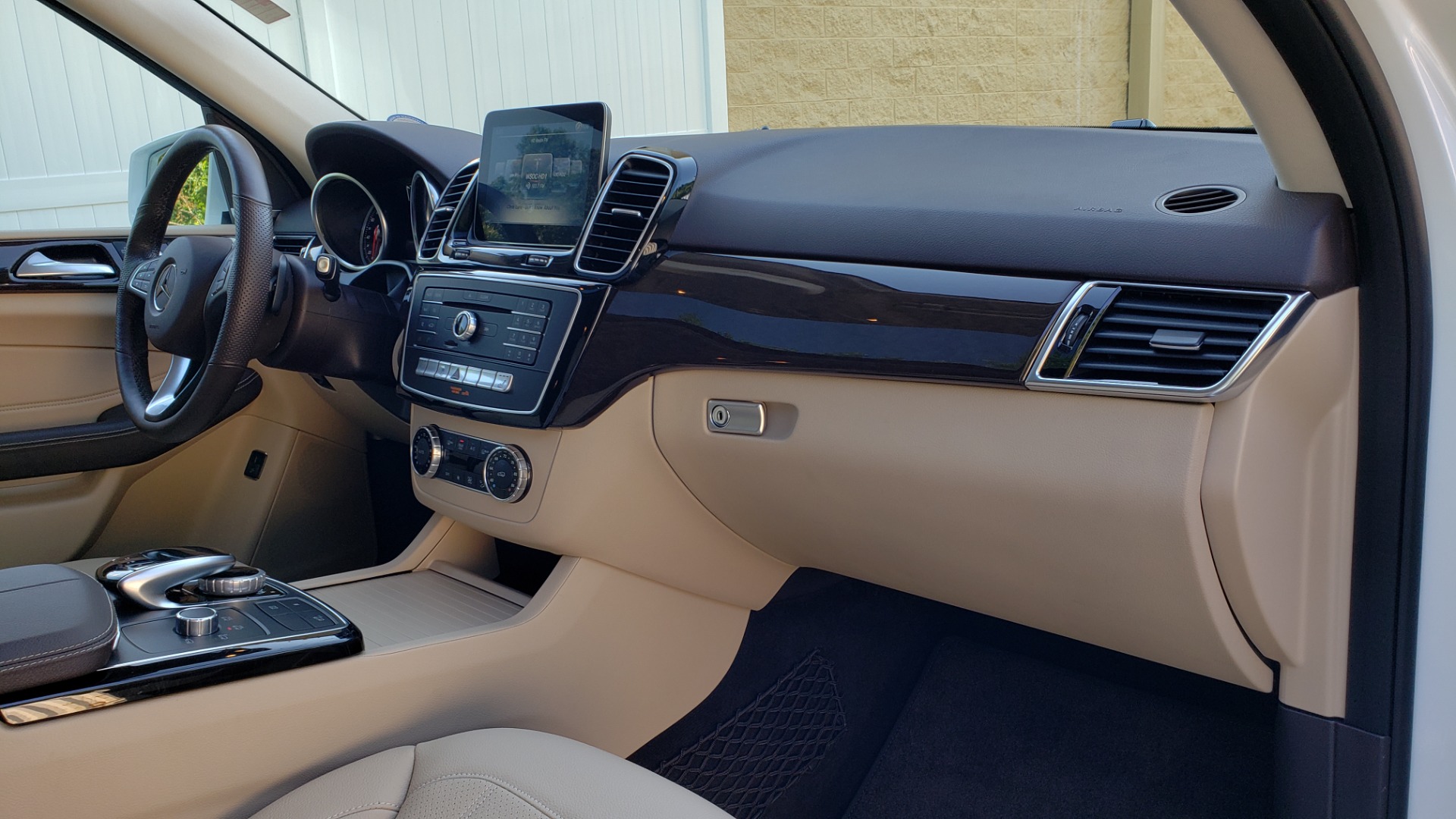 Used 2018 Mercedes-Benz GLE 350 4MATIC PREMIUM / NAV / SUNROOF / H/K SND / REARVIEW for sale Sold at Formula Imports in Charlotte NC 28227 66