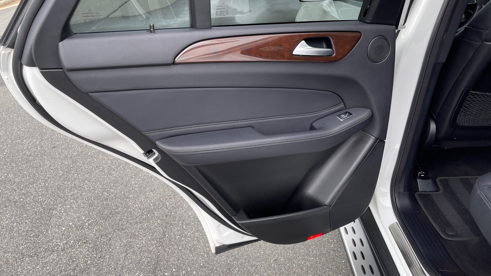 Used 2018 Mercedes-Benz GLE GLE 350 / PREMIUM 2 PACKAGE / PARKING ASSIST / HARMAN KARDON / PANO ROOF for sale Sold at Formula Imports in Charlotte NC 28227 19