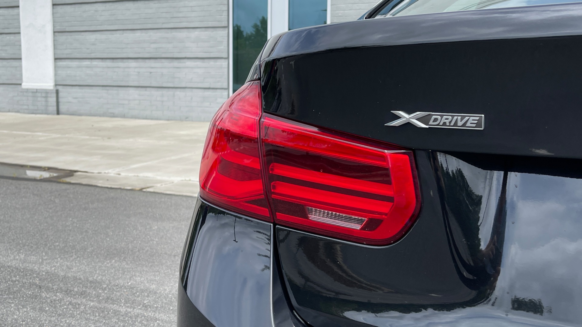Used 2018 BMW 3 Series 330i xDrive for sale Sold at Formula Imports in Charlotte NC 28227 21