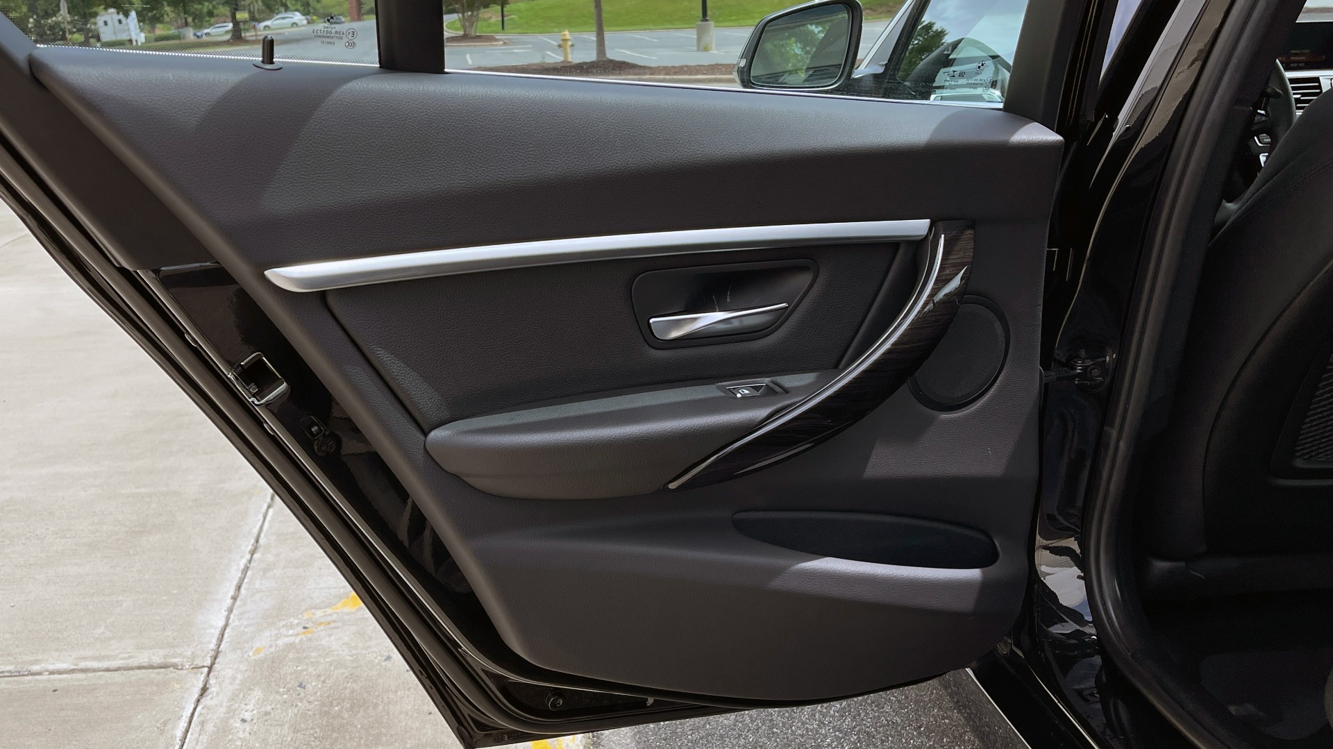Used 2018 BMW 3 SERIES 330IXDRIVE / NAV / CONV PKG / ABSD / SUNROOF / REARVIEW for sale $29,599 at Formula Imports in Charlotte NC 28227 48