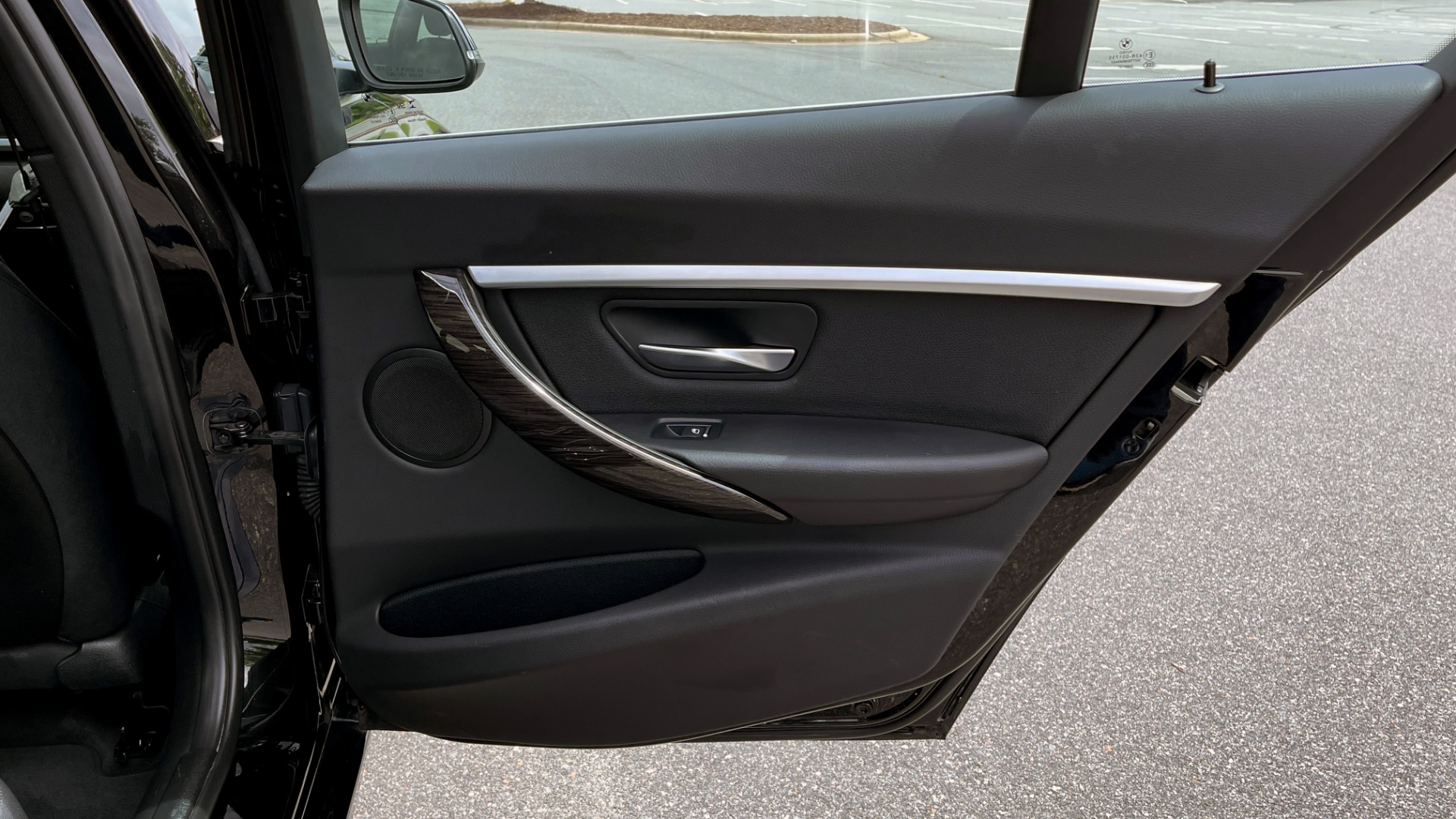 Used 2018 BMW 3 SERIES 330IXDRIVE 2.0L SEDAN / NAV / CONV PKG / ABSD / SUNROOF / REARVIEW for sale Sold at Formula Imports in Charlotte NC 28227 55