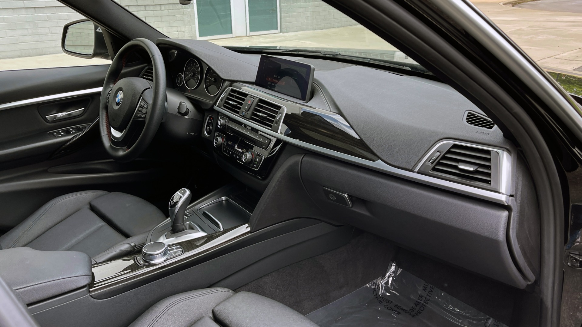 Used 2018 BMW 3 SERIES 330IXDRIVE / NAV / CONV PKG / ABSD / SUNROOF / REARVIEW for sale $29,599 at Formula Imports in Charlotte NC 28227 62