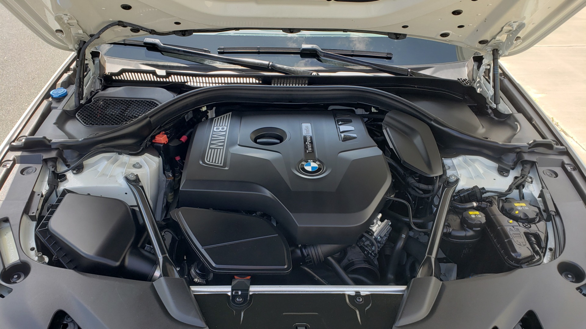 Used 2018 BMW 5 SERIES 530I XDRIVE PREMIUM / PARK ASST / NAV / SUNROOF / REARIEW for sale Sold at Formula Imports in Charlotte NC 28227 13