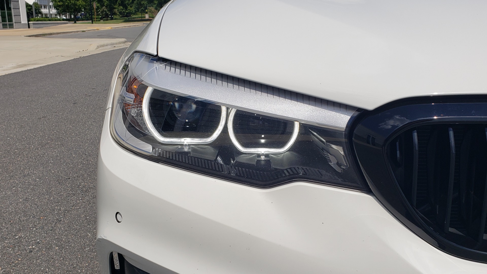 Used 2018 BMW 5 SERIES 530I XDRIVE PREMIUM / PARK ASST / NAV / SUNROOF / REARIEW for sale Sold at Formula Imports in Charlotte NC 28227 20