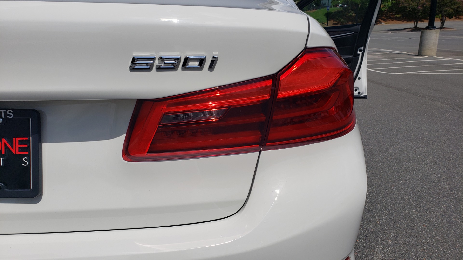 Used 2018 BMW 5 SERIES 530I XDRIVE PREMIUM / PARK ASST / NAV / SUNROOF / REARIEW for sale Sold at Formula Imports in Charlotte NC 28227 27