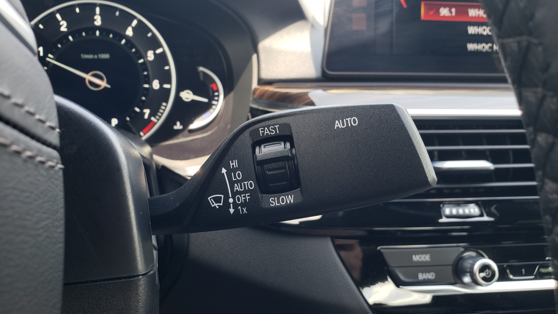Used 2018 BMW 5 SERIES 530I XDRIVE PREMIUM / PARK ASST / NAV / SUNROOF / REARIEW for sale Sold at Formula Imports in Charlotte NC 28227 38