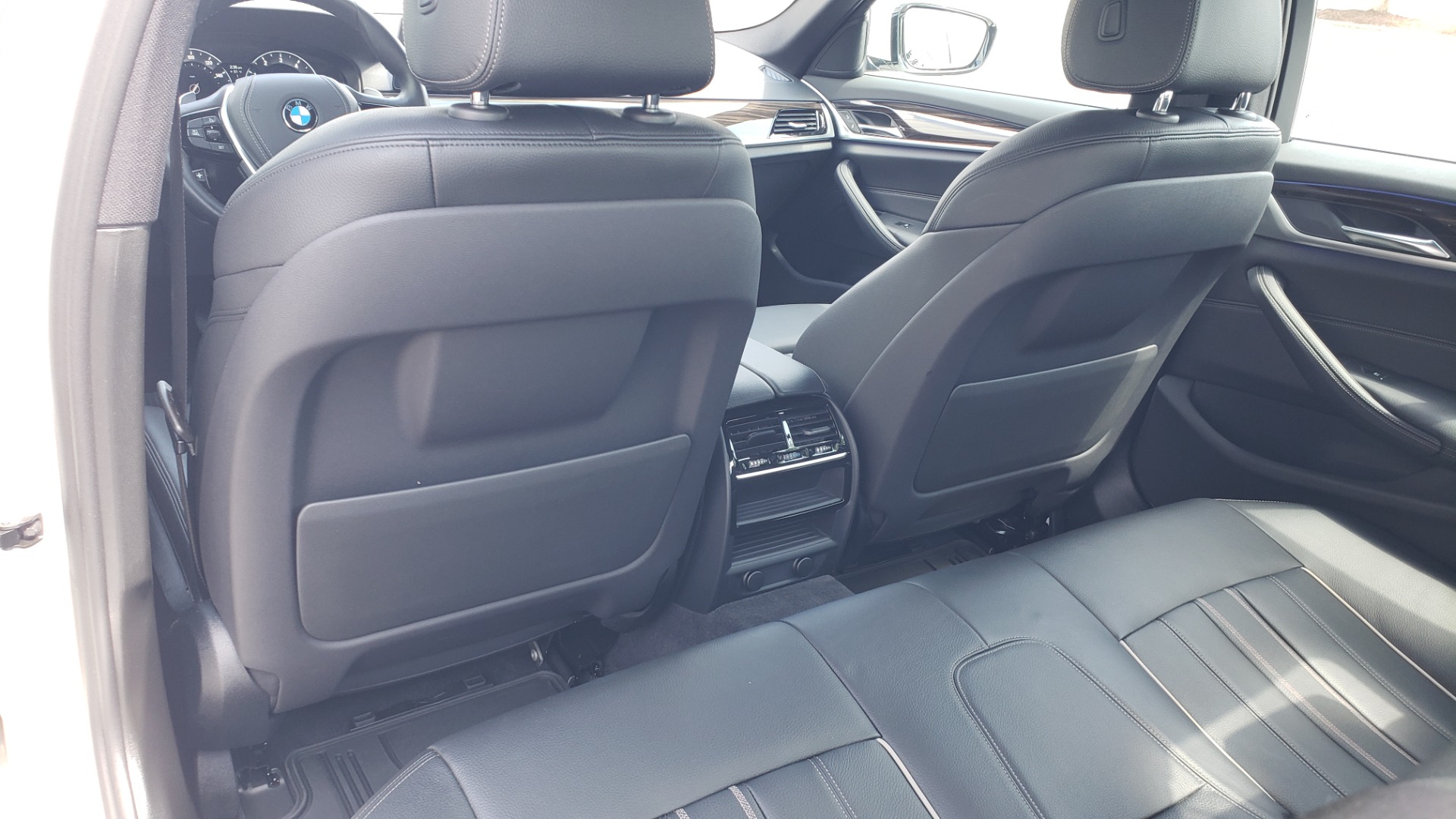 Used 2018 BMW 5 SERIES 530I XDRIVE PREMIUM / PARK ASST / NAV / SUNROOF / REARIEW for sale Sold at Formula Imports in Charlotte NC 28227 57