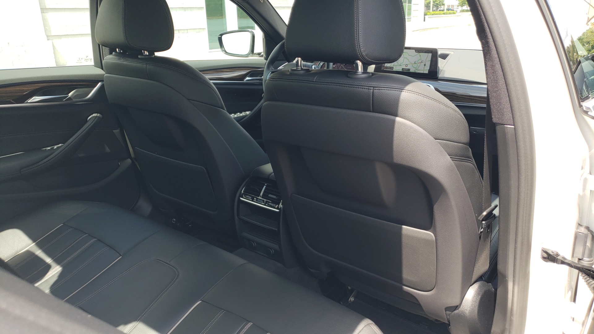 Used 2018 BMW 5 SERIES 530I XDRIVE PREMIUM / PARK ASST / NAV / SUNROOF / REARIEW for sale Sold at Formula Imports in Charlotte NC 28227 70