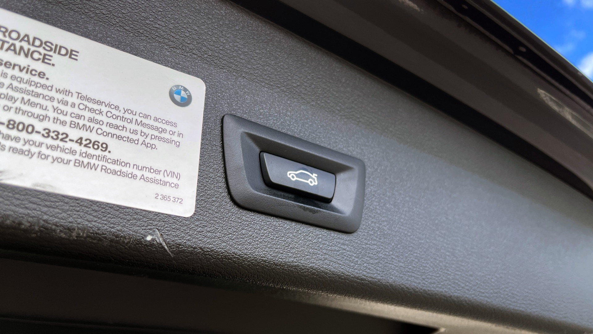 Used 2018 BMW X1 XDRIVE28I / 2.0L / AWD / 8-SPD AUTO / REARVIEW for sale Sold at Formula Imports in Charlotte NC 28227 19